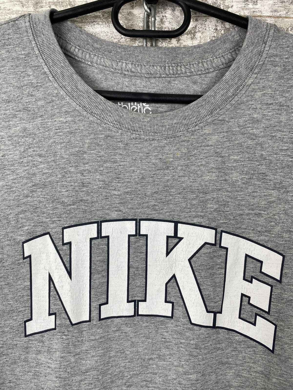 Nike Mens Vintage Nike Big Logo T Shirt rare y2k streetwear tee Size US L / EU 52-54 / 3 - 3 Thumbnail