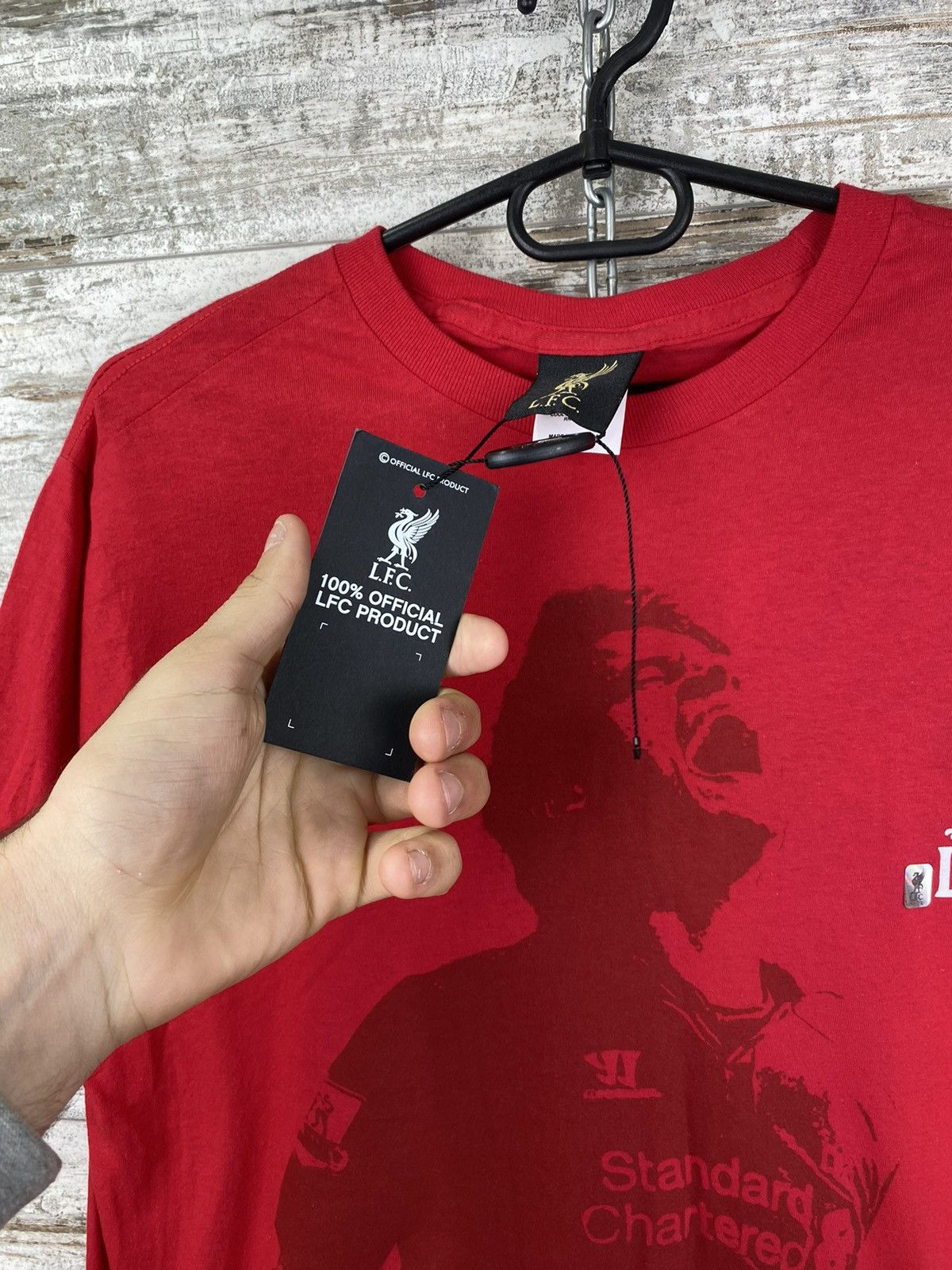 Vintage Mens Vintage New FC Liverpool Coutinho T Shirt soccer jersey Size US L / EU 52-54 / 3 - 6 Thumbnail