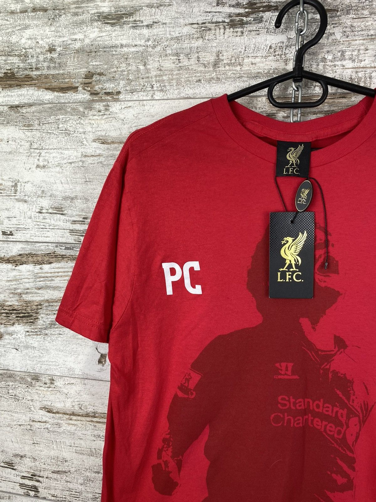Vintage Mens Vintage New FC Liverpool Coutinho T Shirt soccer jersey Size US L / EU 52-54 / 3 - 3 Thumbnail