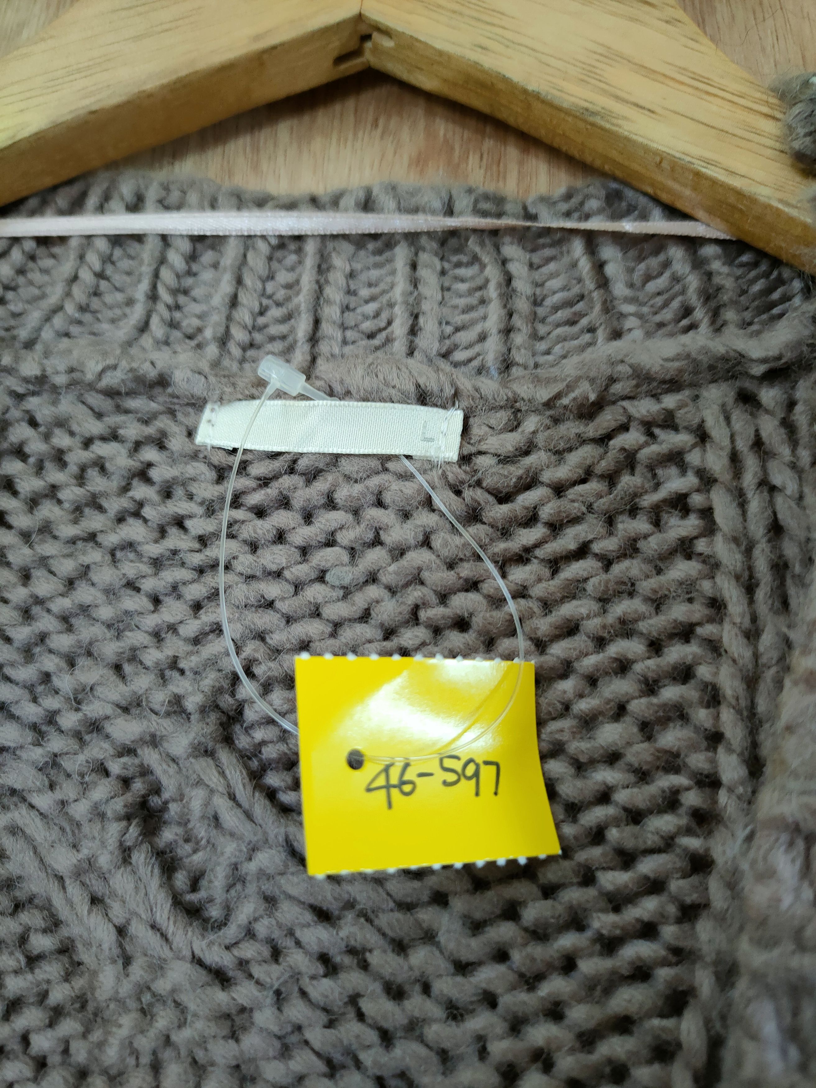 Aran Crafts Japan long cardigan aran isle cable knitwear #46-597 Size US L / EU 52-54 / 3 - 4 Thumbnail