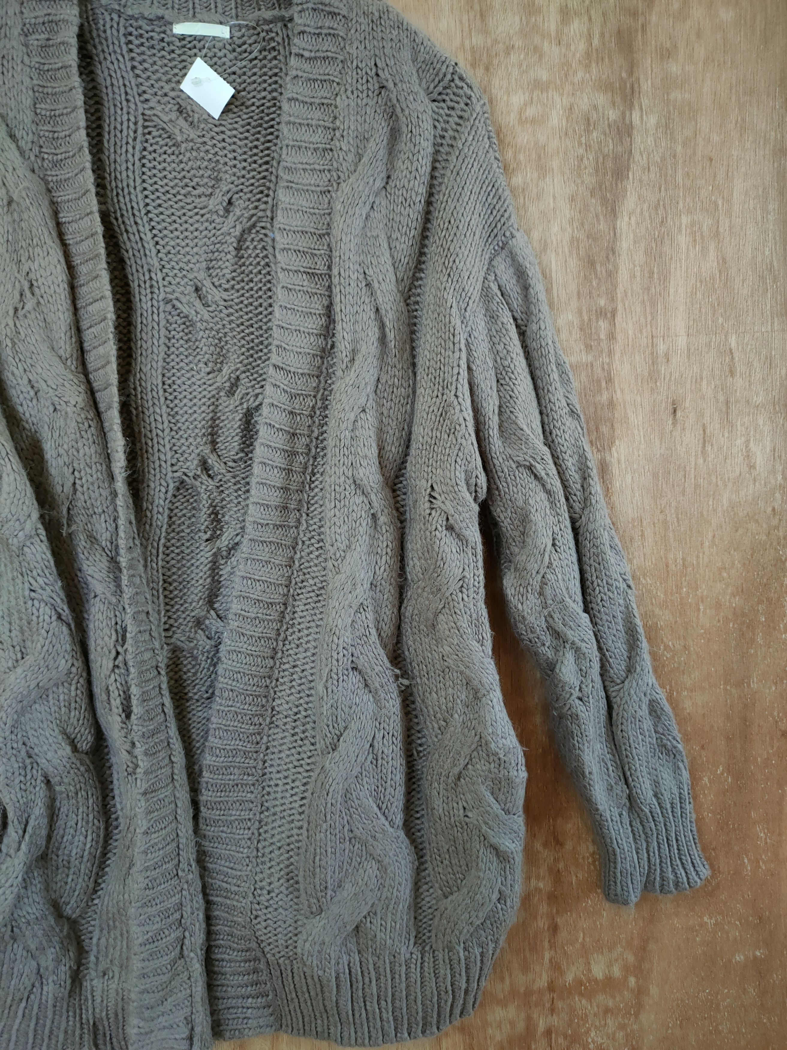Aran Crafts Japan long cardigan aran isle cable knitwear #46-597 Size US L / EU 52-54 / 3 - 3 Thumbnail