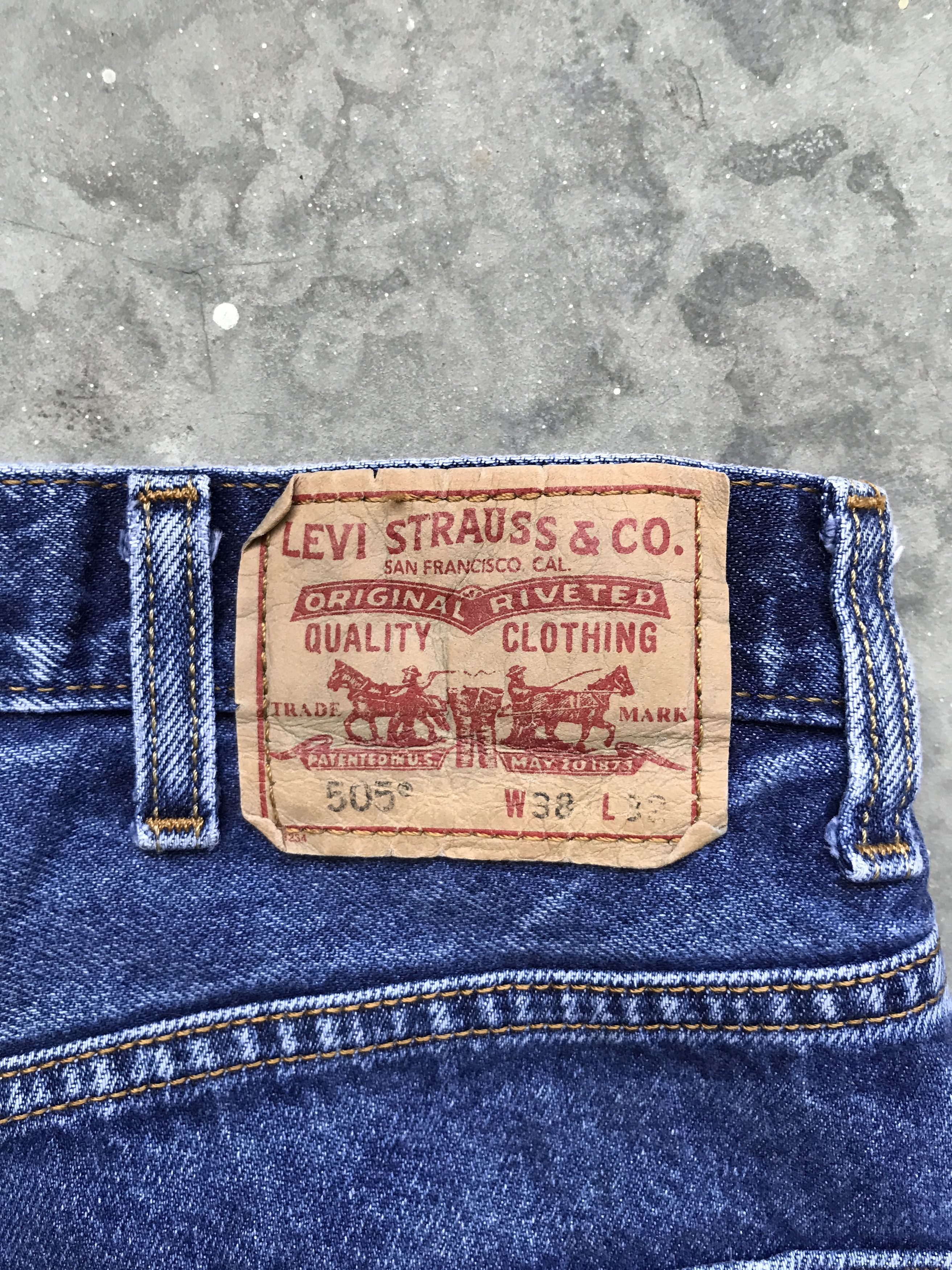 Levi's VLEV53 - Levis 505 Light Distressed Jeans Size US 37 - 14 Thumbnail