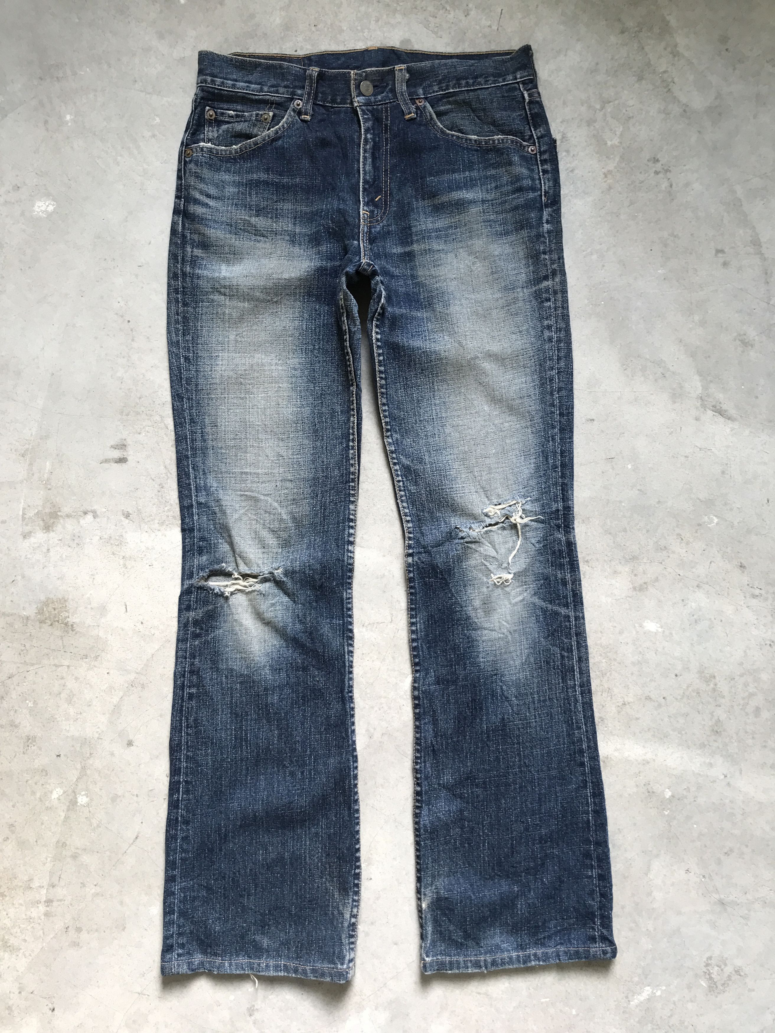 VLEV40 - Vtg Levis 517 Kurt Cobain Distressed Denim