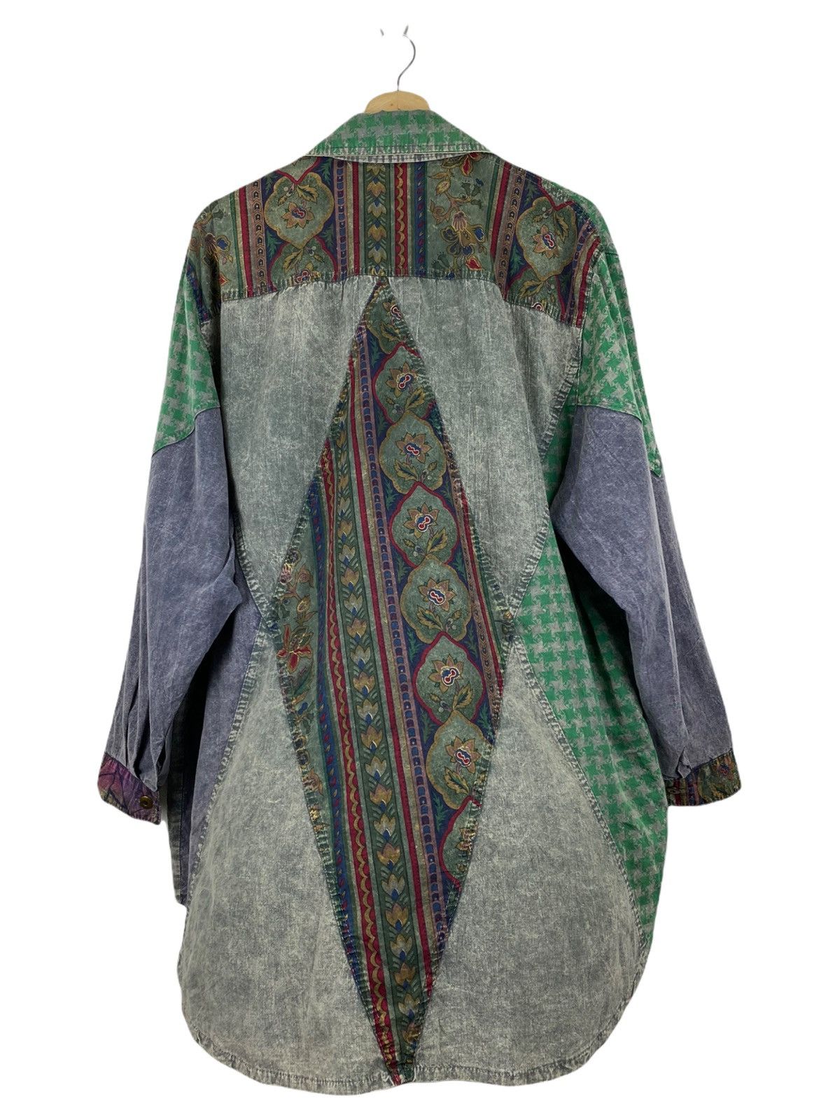 Vintage VINTAGE PATCHWORK OVERSIZE SHIRT Size US XL / EU 56 / 4 - 2 Thumbnail