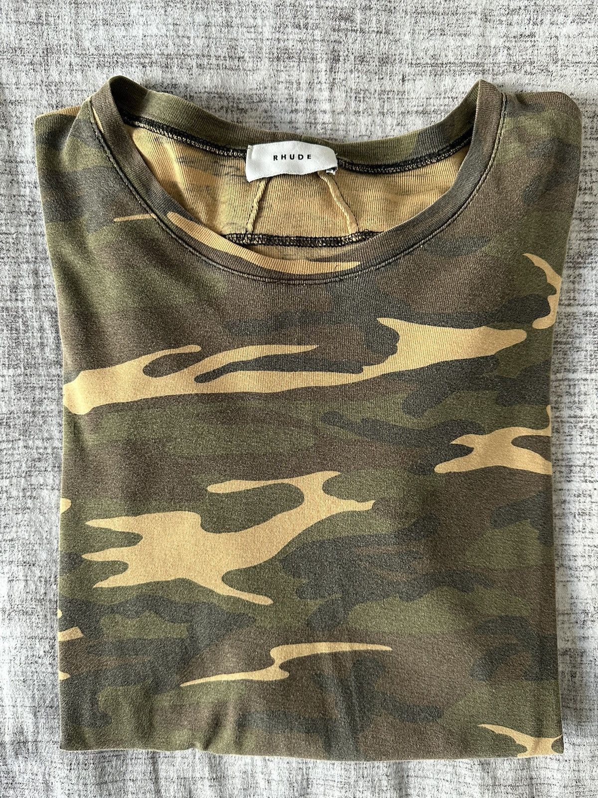 Rhude Long Sleeved Camouflage T-Shirt Size US S / EU 44-46 / 1 - 1 Thumbnail