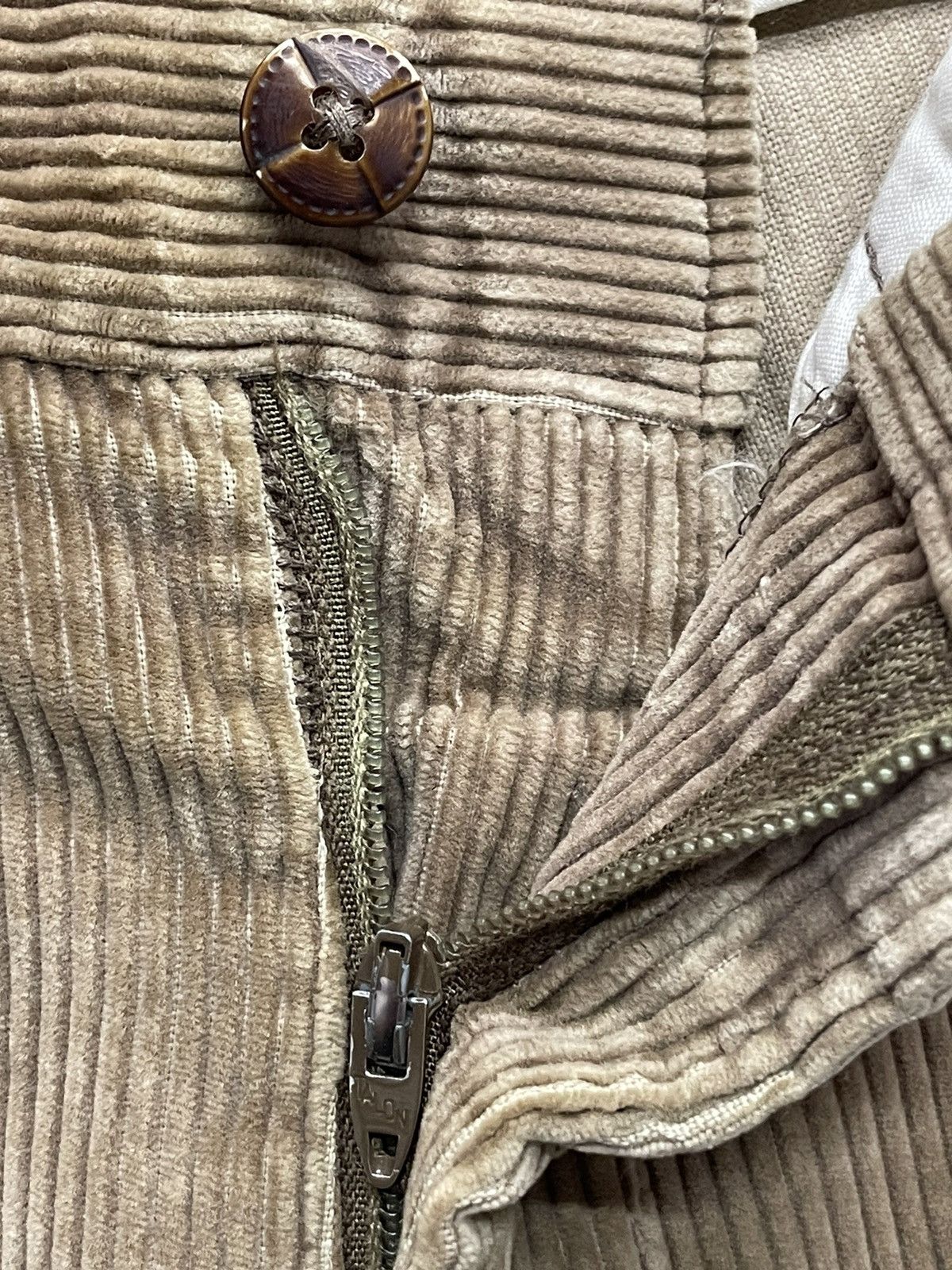 Levi's × Vintage Vintage 70s Levi’s Corduroy Talon Zipper Pant With Belt Size US 36 / EU 52 - 9 Thumbnail