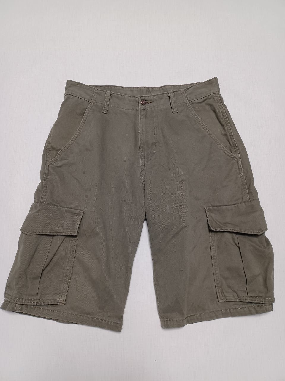 Levi's Levis white tab cargo military multipockets khaki shorts Size US 32 / EU 48 - 1 Thumbnail