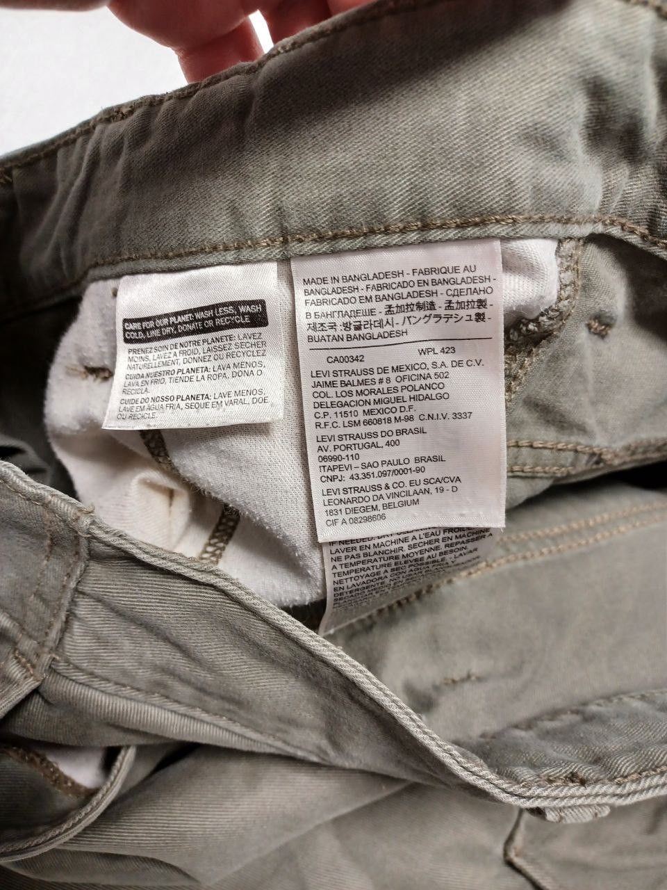 Levi's Levis white tab cargo military multipockets khaki shorts Size US 32 / EU 48 - 8 Thumbnail