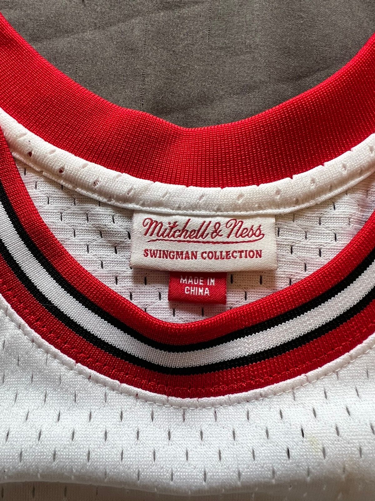 Mitchell & Ness Scottie Pippen Mitchell and Ness swingman Size US L / EU 52-54 / 3 - 6 Preview