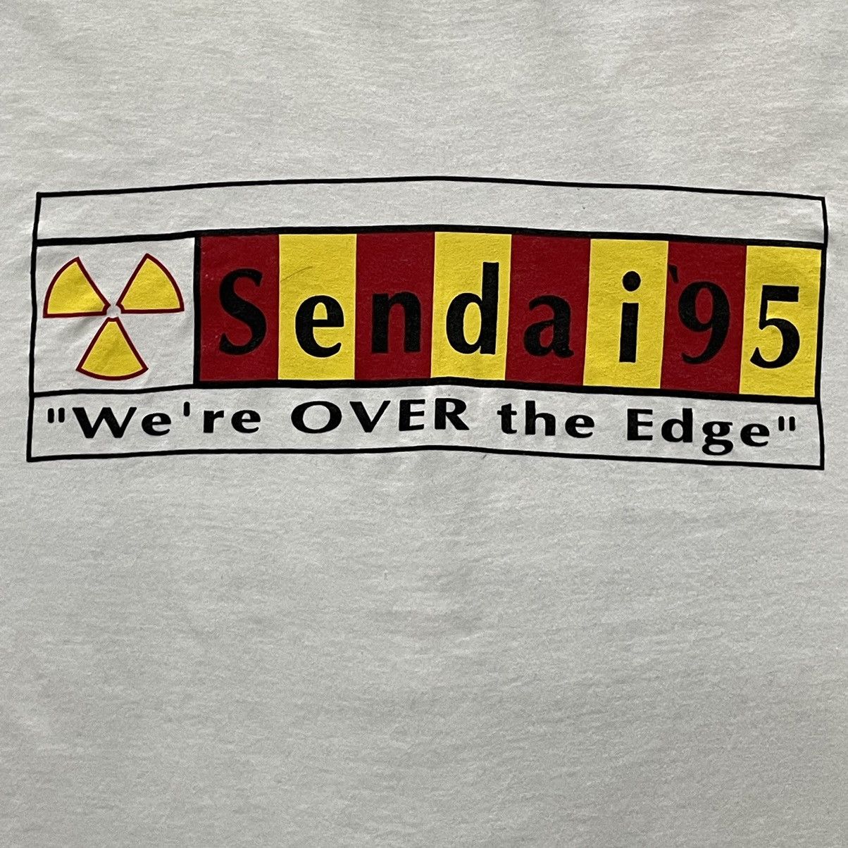 Office Magazine × Sony × Vintage Vintage Sendai 95 We Over The Edge List Gaming Megazine Tee Size US XL / EU 56 / 4 - 4 Thumbnail