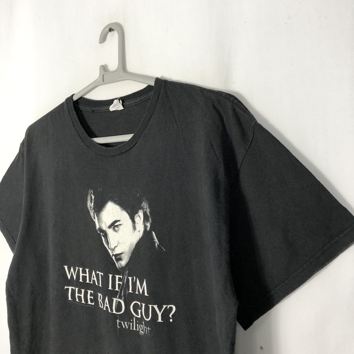 Vintage 🔥Rare🔥Twilight Robert Character Image Quotes Promo Tee Size US XL / EU 56 / 4 - 7 Thumbnail