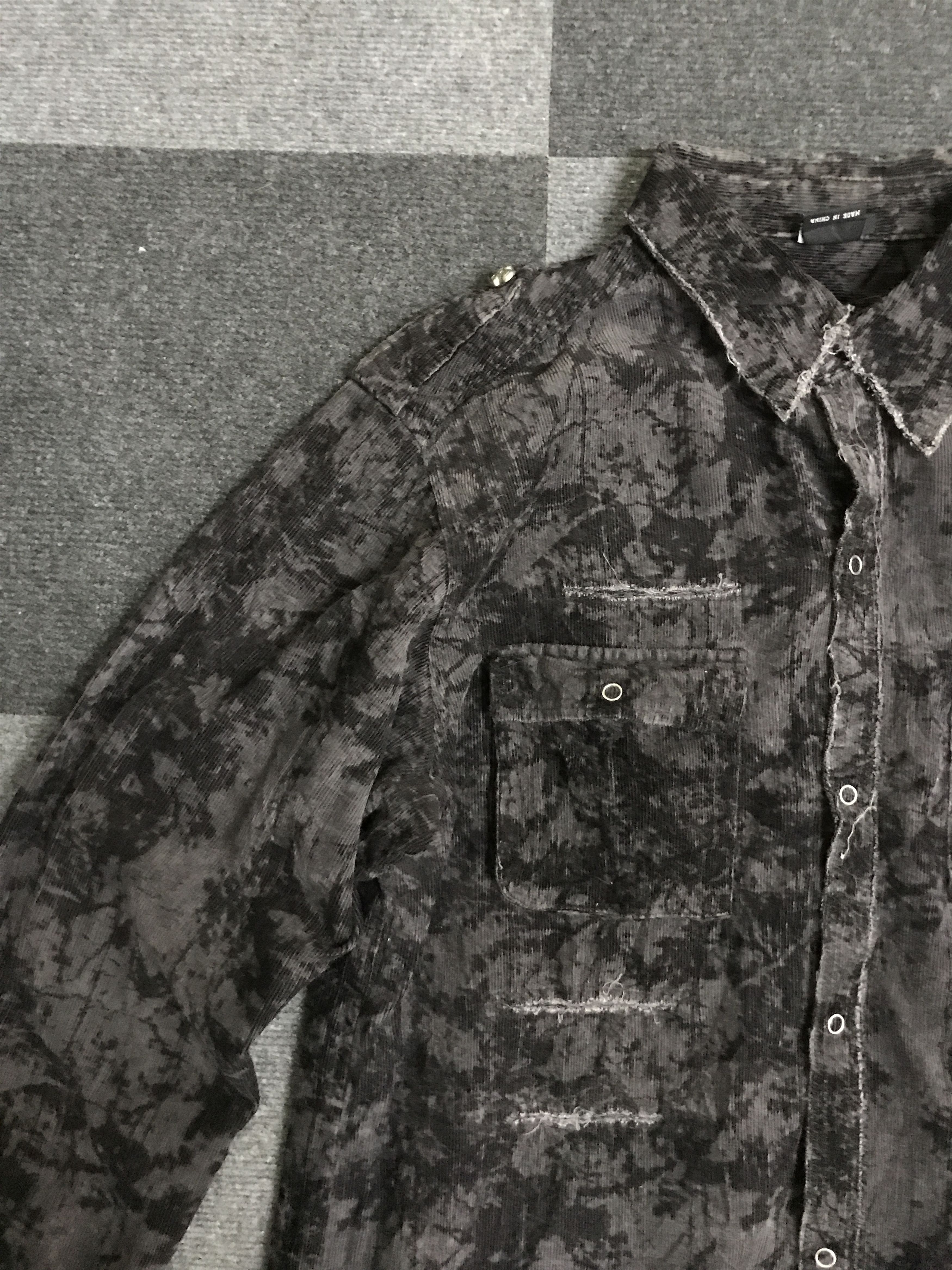 Japanese Brand × Seditionaries BUS14 BADGER Seditionaries Punk Gothic Distressed Shirt Size US XL / EU 56 / 4 - 4 Thumbnail