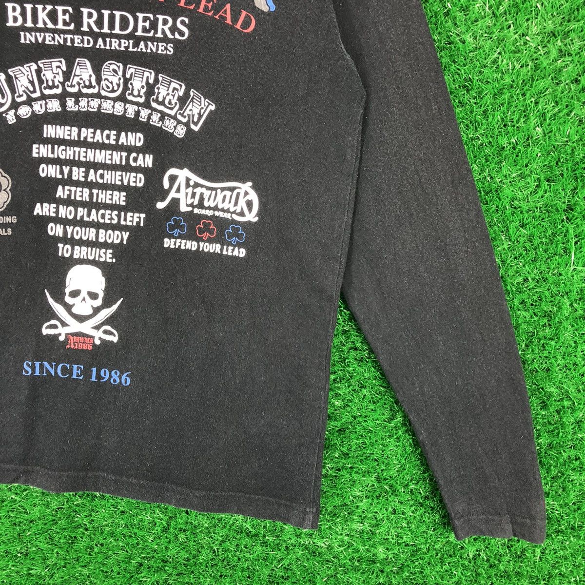 Airwalk Vintage Airwalk Defend Your Lead Big Logo Long Sleeve Tee Size M / US 6-8 / IT 42-44 - 3 Thumbnail