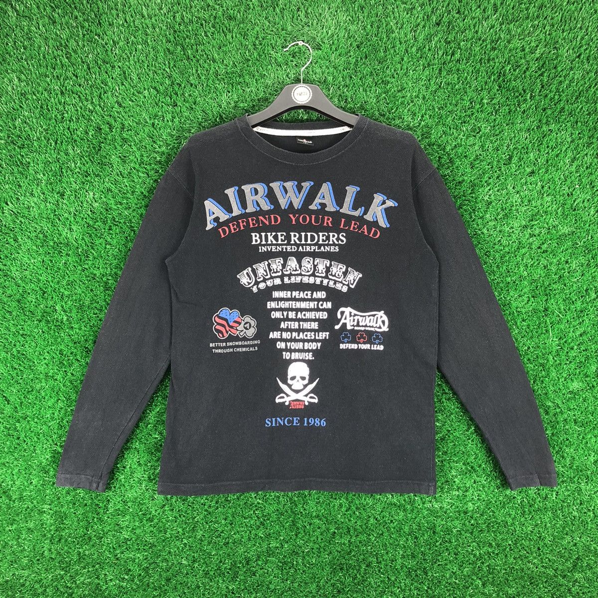 Airwalk Vintage Airwalk Defend Your Lead Big Logo Long Sleeve Tee Size M / US 6-8 / IT 42-44 - 1 Thumbnail
