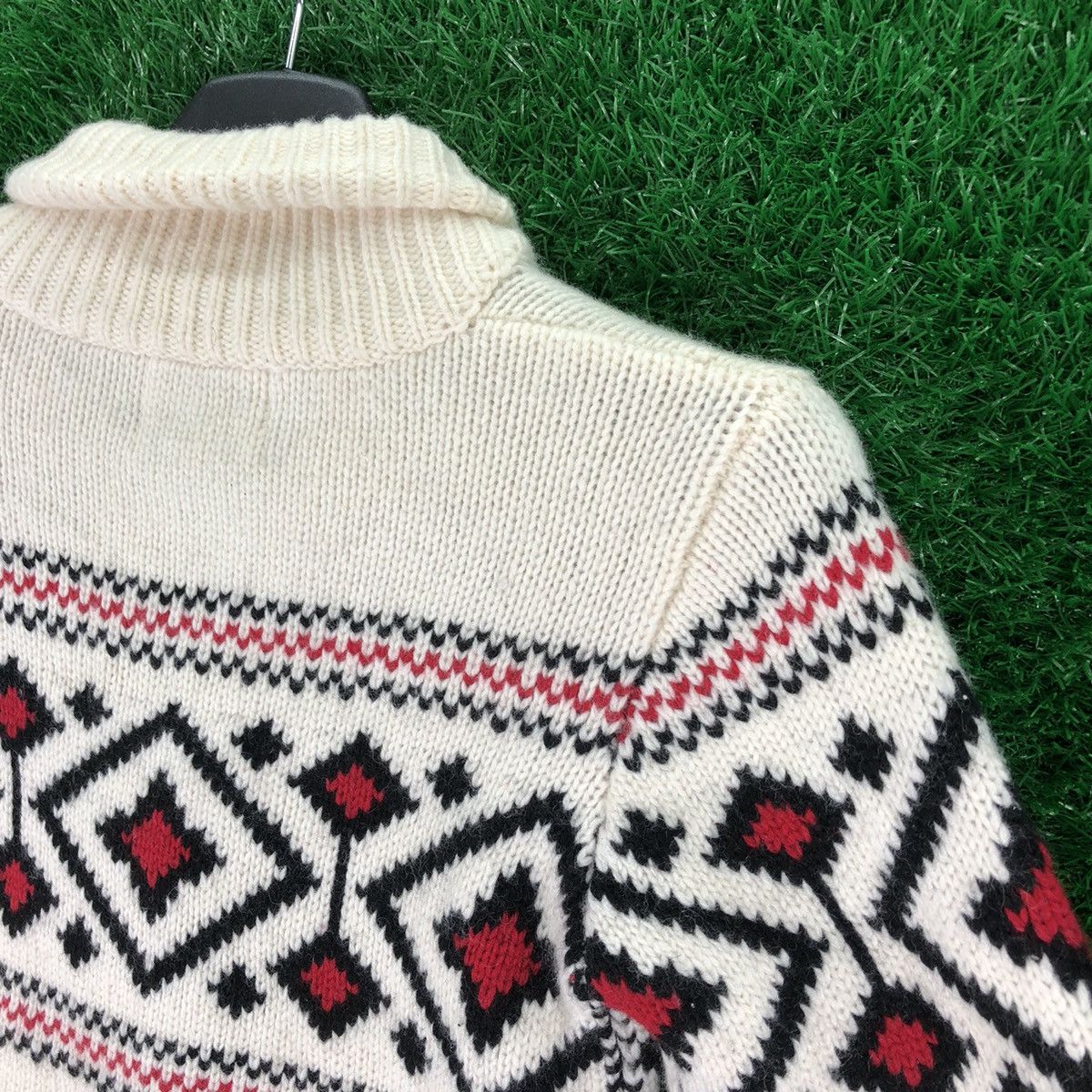 Aran Isles Knitwear Green Label Knit Cowichan Shawl Collar for Kid Size US XXS / EU 40 - 5 Thumbnail