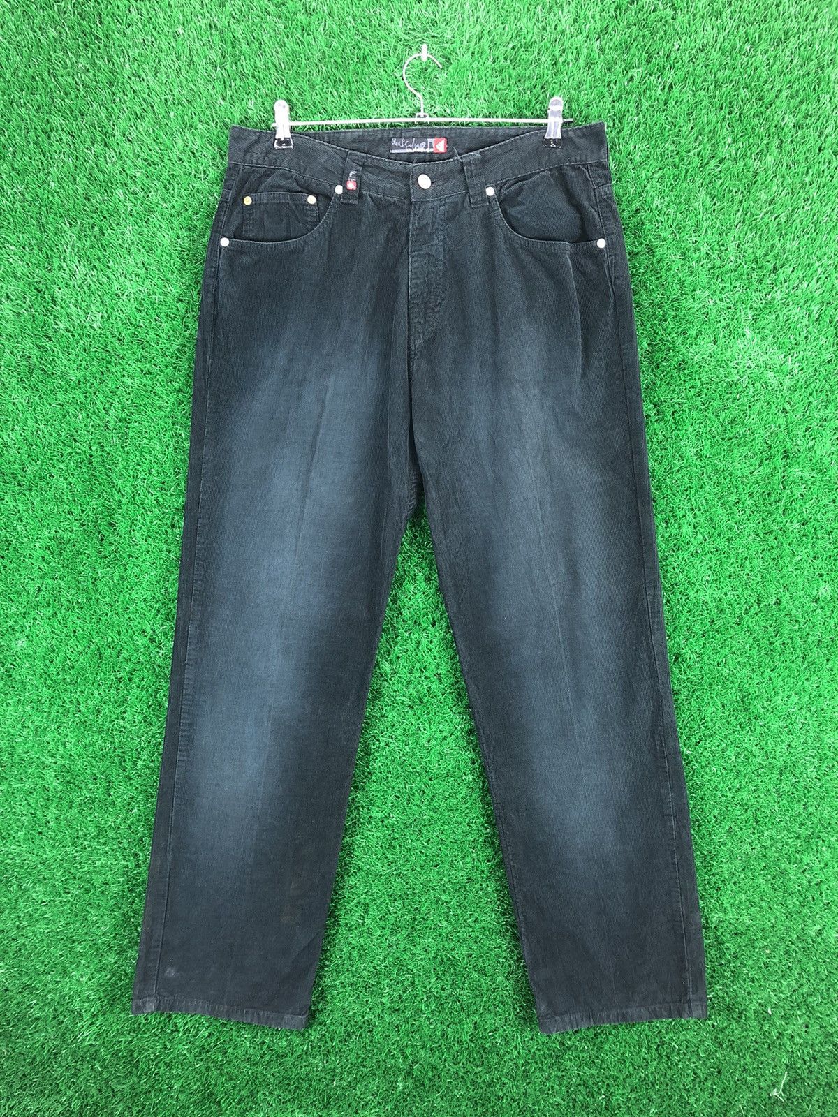 image of Corduroi Club x Quiksilver Vintage Quilksilver Corduroy Pants Embroidered Logo in Black (Size 33)