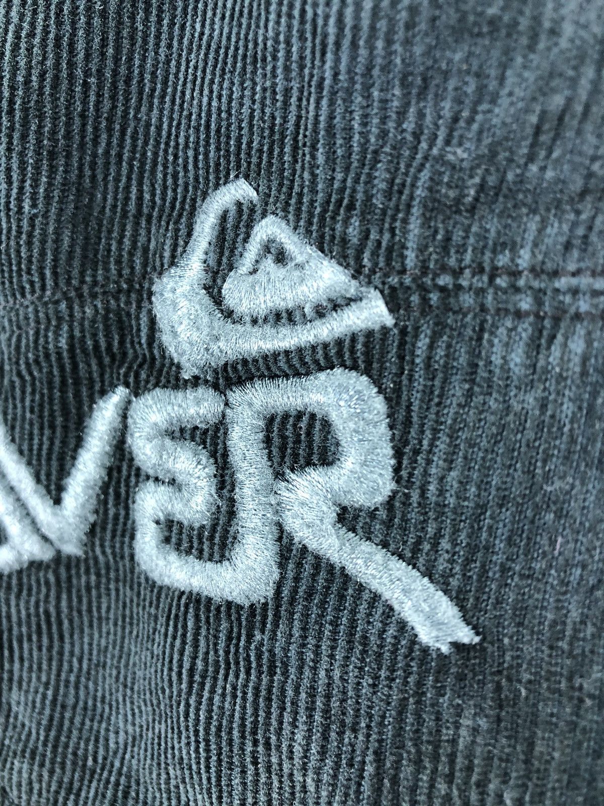 Quiksilver Vintage Quilksilver Corduroy Pants Embroidered Logo Size US 33 - 11 Thumbnail