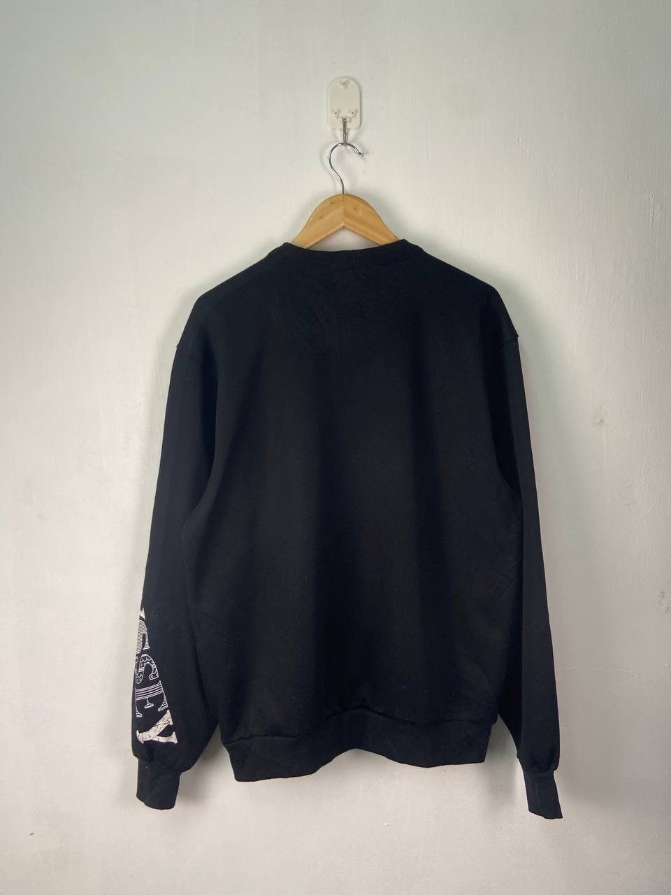 Japanese Brand × Vintage Vintage Eddie Odyssey Sweatshirt Big Logo Spellout Size US L / EU 52-54 / 3 - 2 Thumbnail
