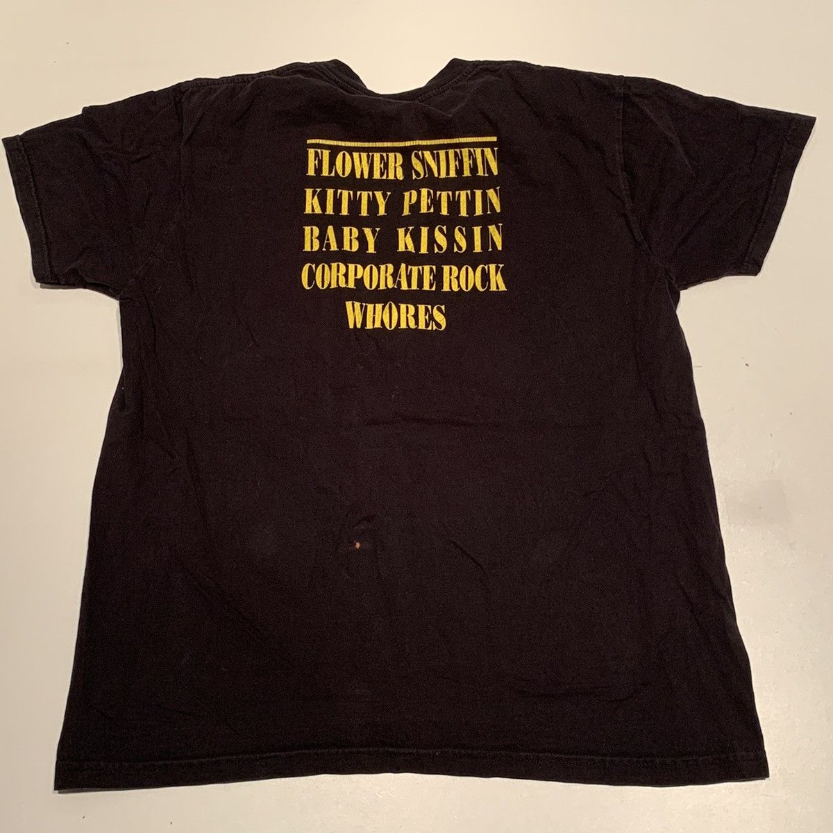 Band Tees Vintage 2000s Nirvana Graphic Band T Shirt Medium Rare Size US M / EU 48-50 / 2 - 4 Thumbnail