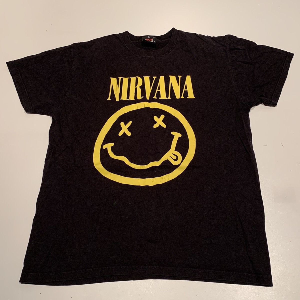 Band Tees Vintage 2000s Nirvana Graphic Band T Shirt Medium Rare Size US M / EU 48-50 / 2 - 1 Thumbnail