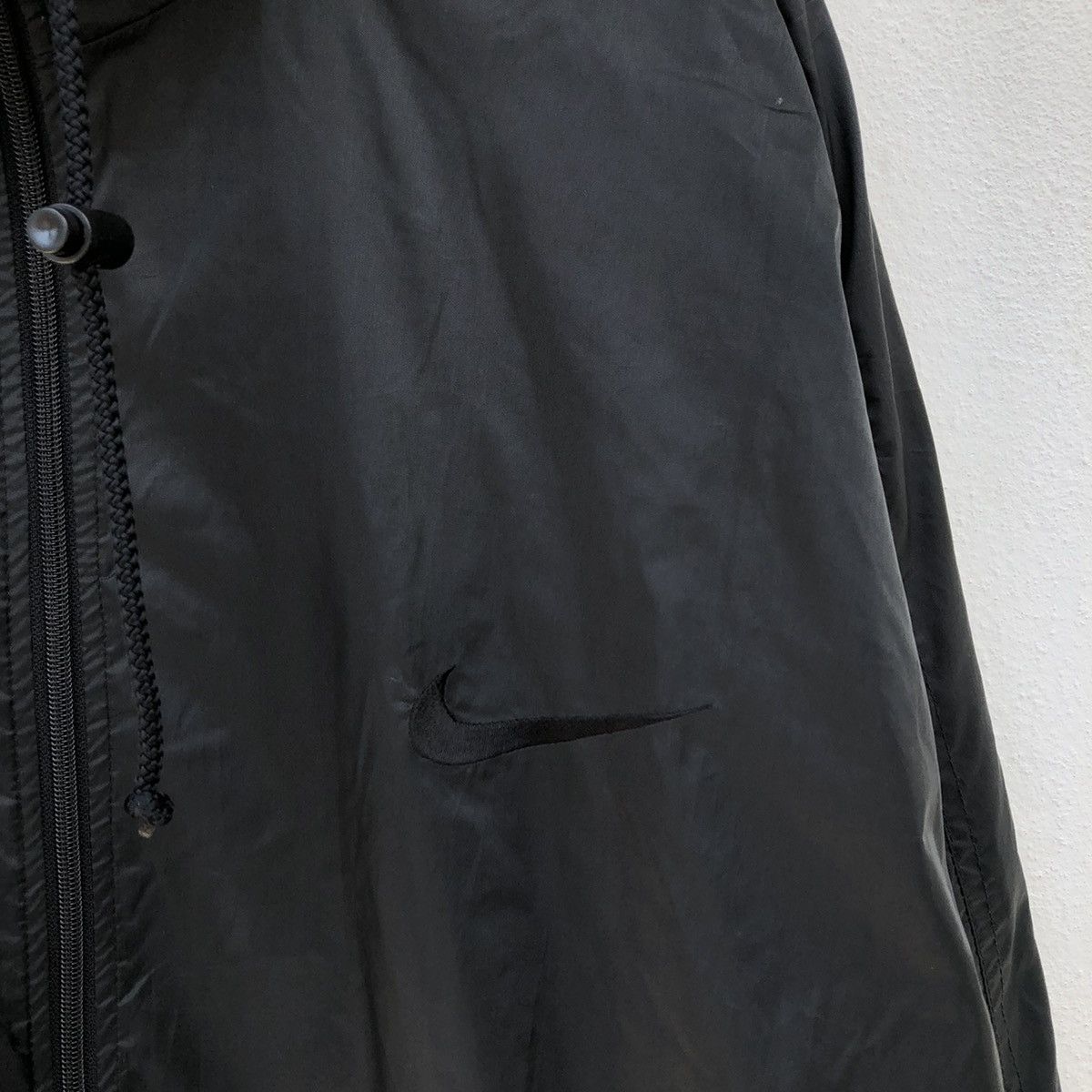 Nike ULTIMATE BLACK VINTAGE NIKE SMALL SWOOSH JACKET Size US L / EU 52-54 / 3 - 4 Thumbnail