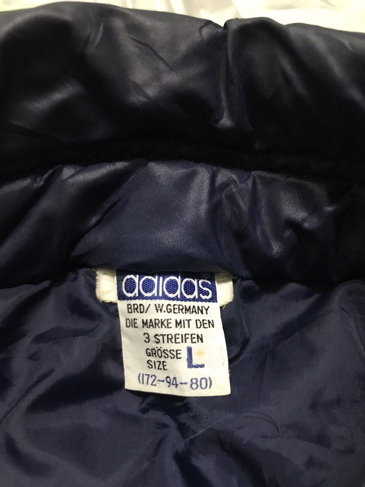 Vintage Vintage adidas down jacket Size US L / EU 52-54 / 3 - 3 Thumbnail