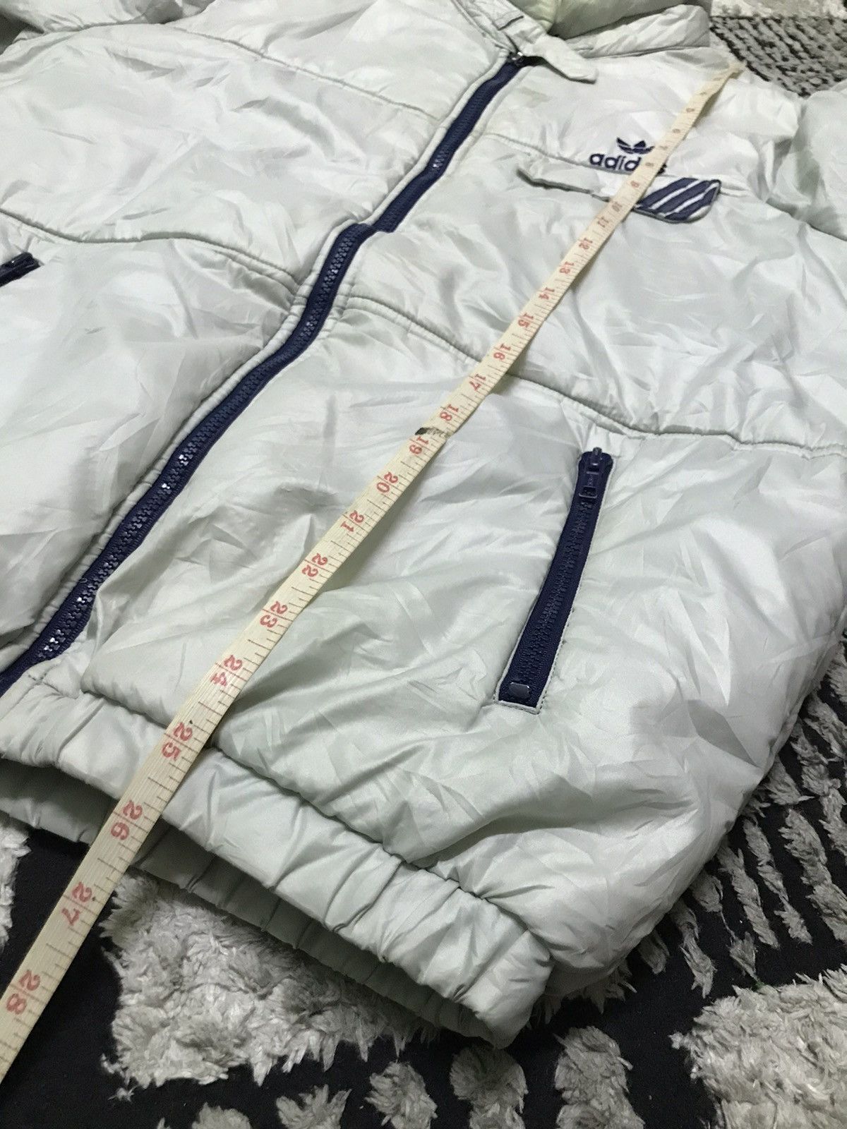 Vintage Vintage adidas down jacket Size US L / EU 52-54 / 3 - 7 Thumbnail