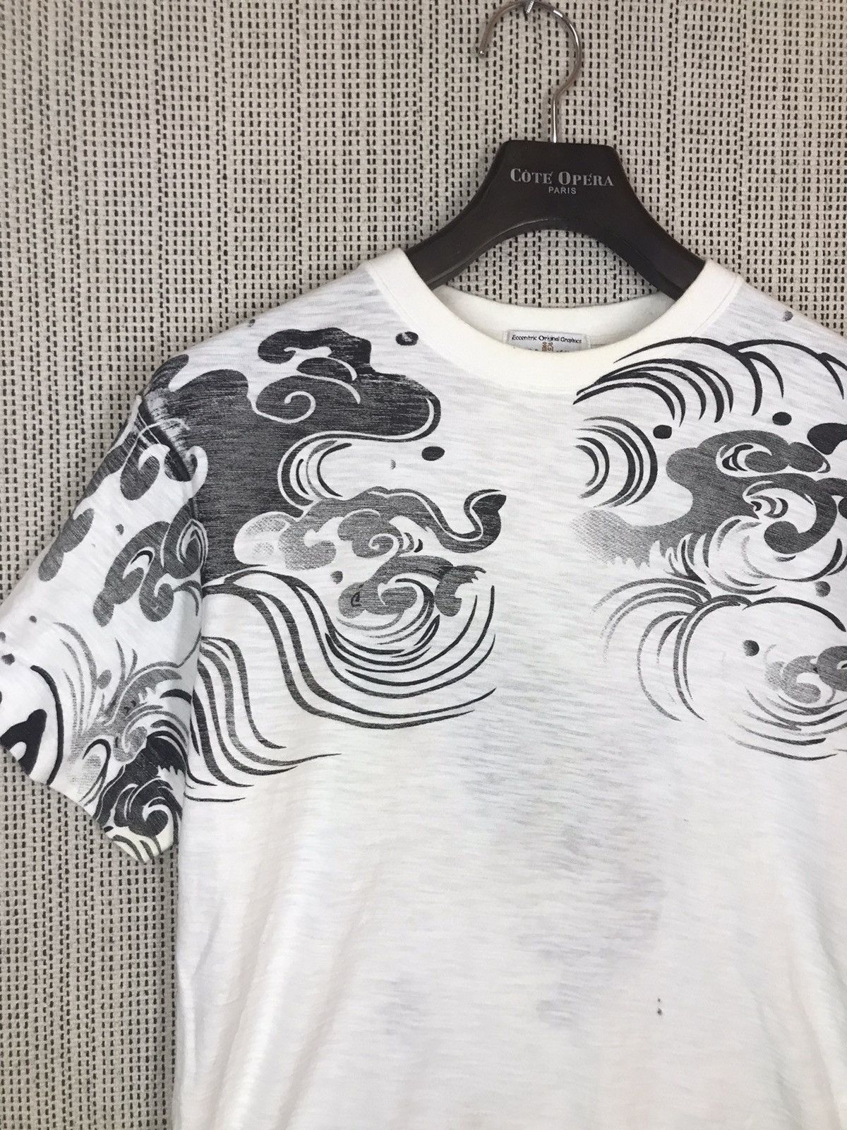 Japanese Brand ‼️KARAKURI SUKAJAN TSHIRT KOI‼️ Size US M / EU 48-50 / 2 - 3 Thumbnail