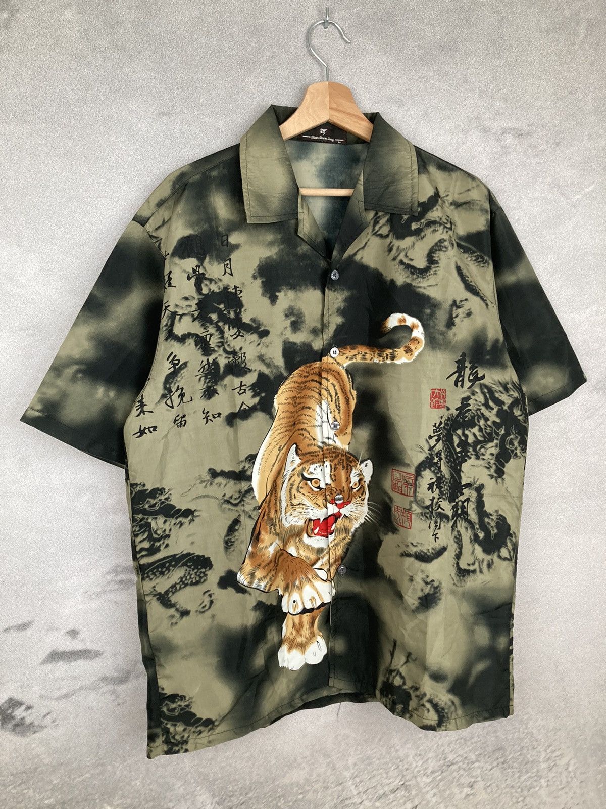 Vintage Vintage Tiger Animal Shirt 90s Graphic Full Print Size US L / EU 52-54 / 3 - 4 Thumbnail