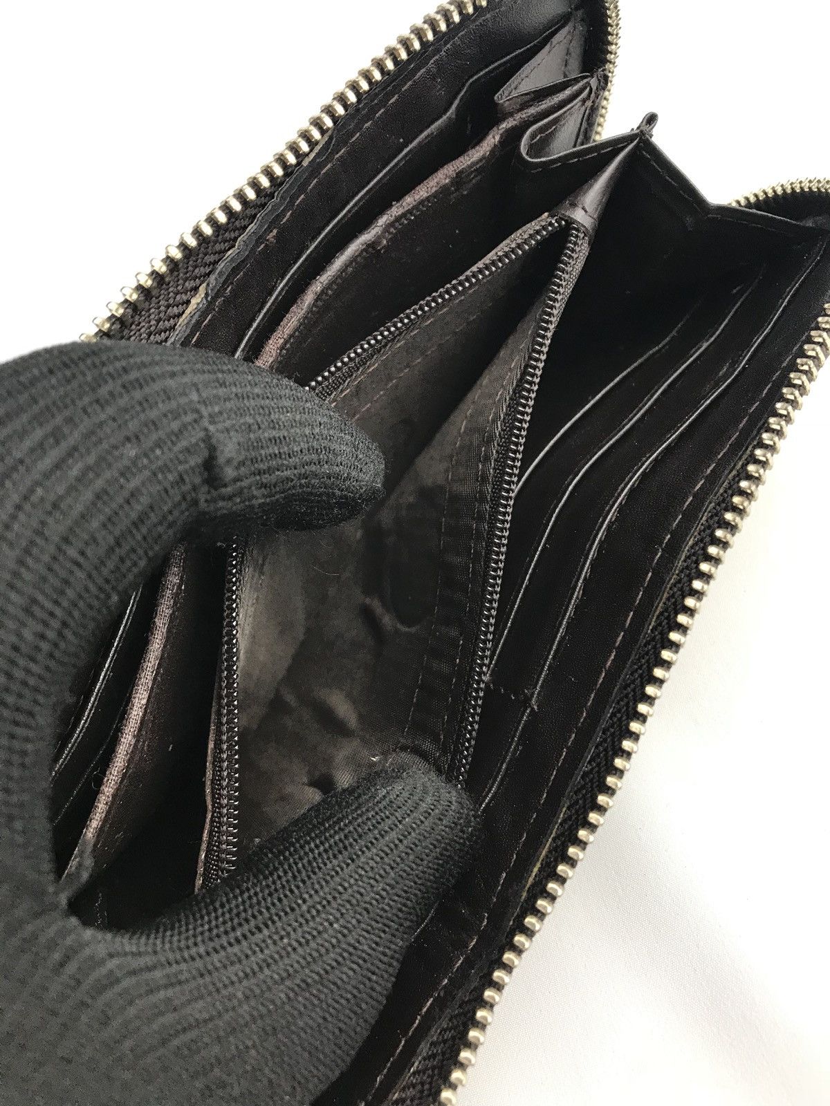 Gucci × Vintage ❌Last Drop❌ Authentic Gucci GG Wallet Zipper Around Size ONE SIZE - 15 Thumbnail