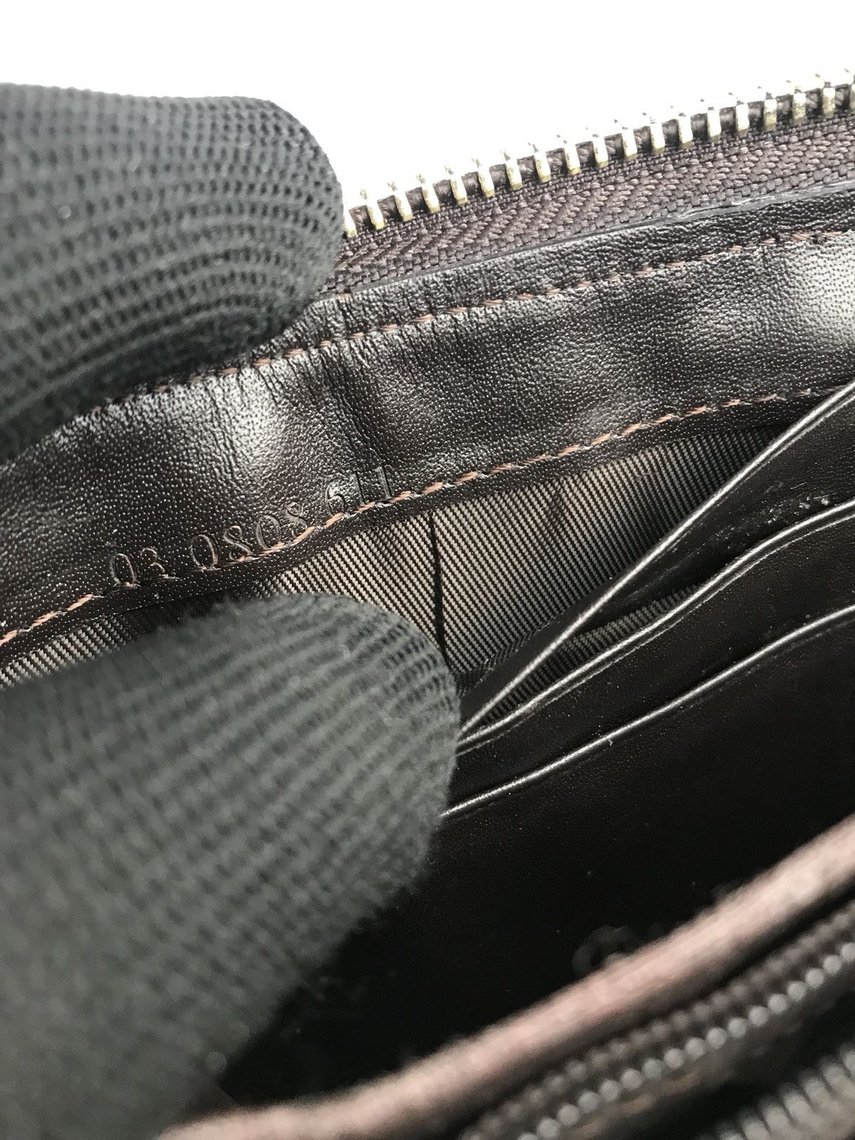 Gucci × Vintage ❌Last Drop❌ Authentic Gucci GG Wallet Zipper Around Size ONE SIZE - 13 Thumbnail