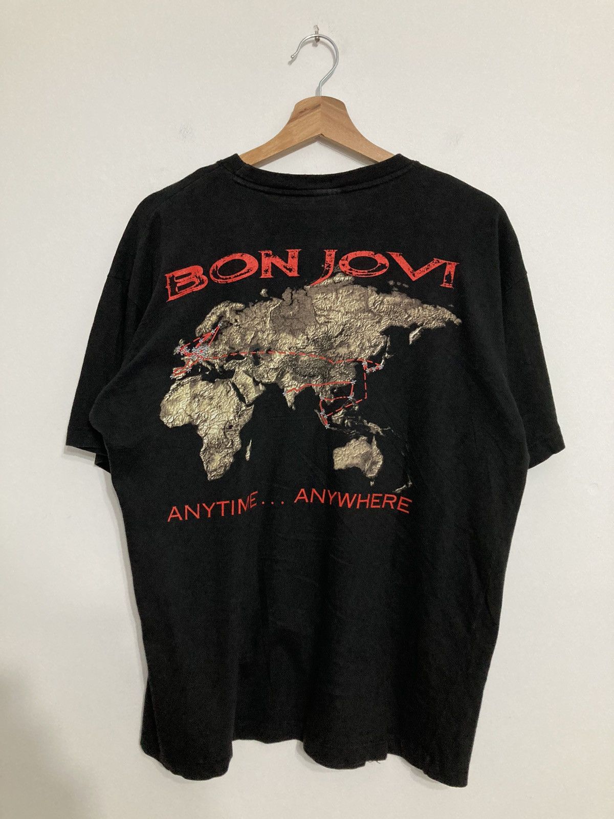 Band Tees Vintage Bon Jovi 90s Crossroad Rock Band Tee Graphic Print Size US XL / EU 56 / 4 - 3 Thumbnail