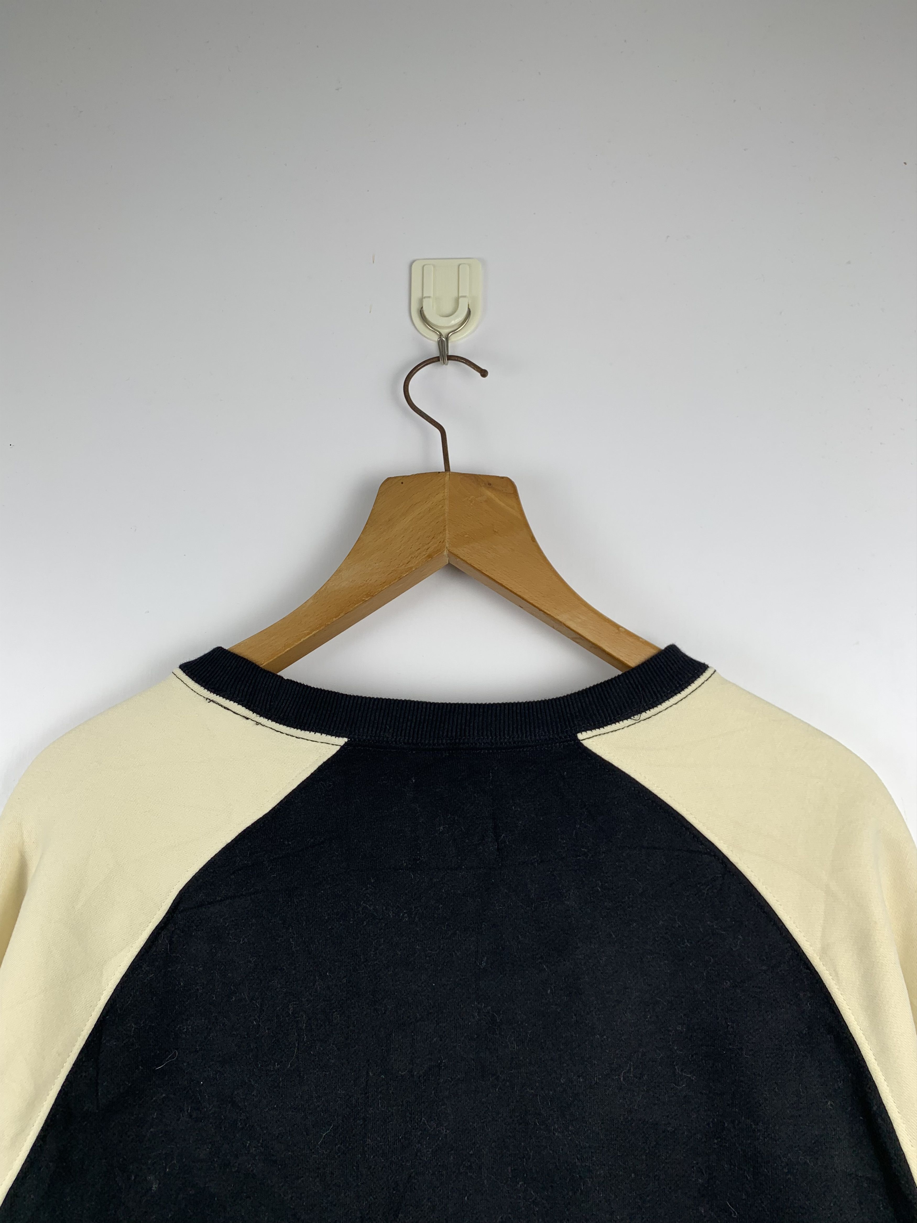 Gap × Vintage Vintage Gap Small Logo Crewneck Pullover Sweatshirt Size US M / EU 48-50 / 2 - 4 Thumbnail