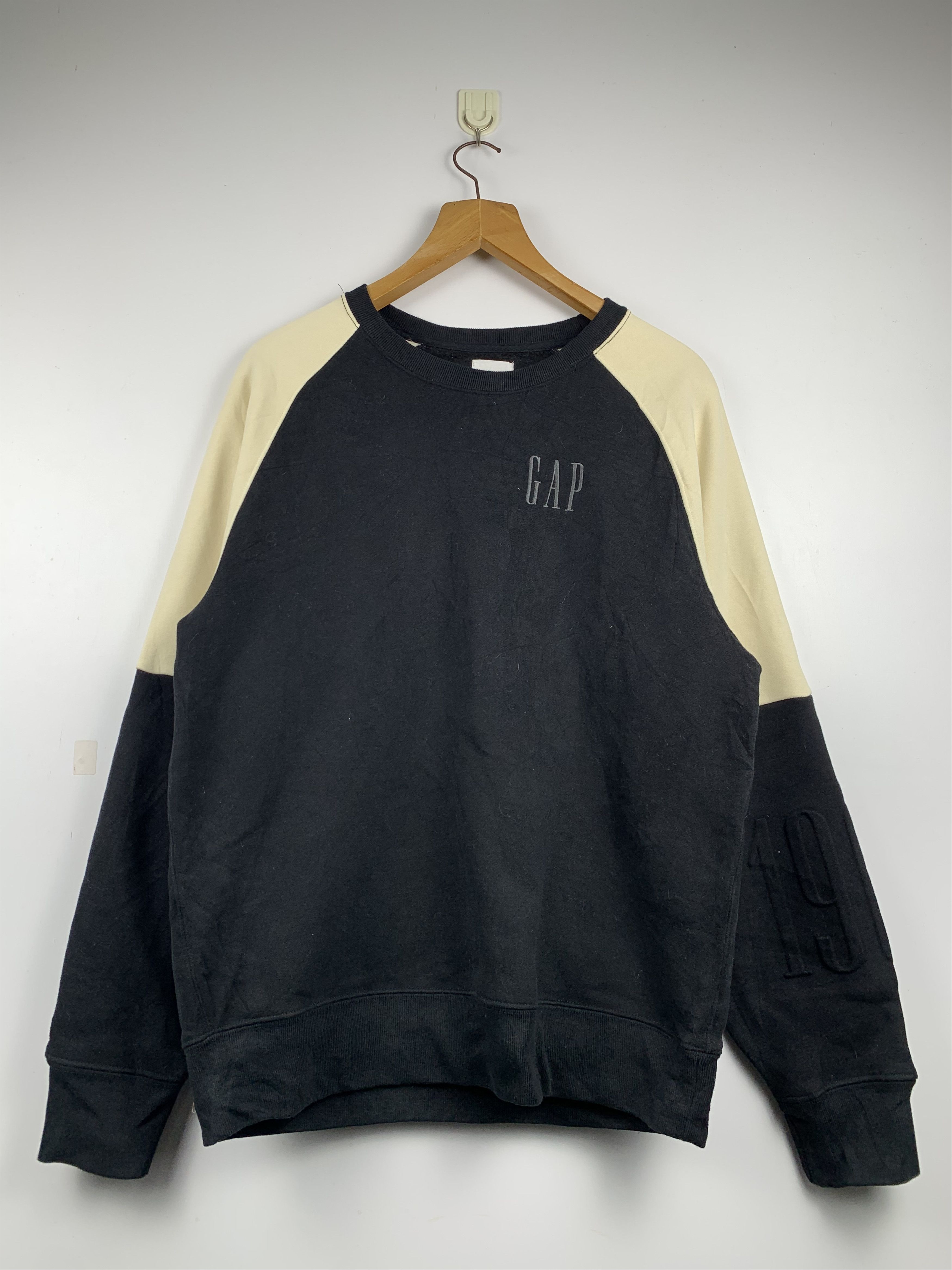 Gap × Vintage Vintage Gap Small Logo Crewneck Pullover Sweatshirt Size US M / EU 48-50 / 2 - 1 Thumbnail