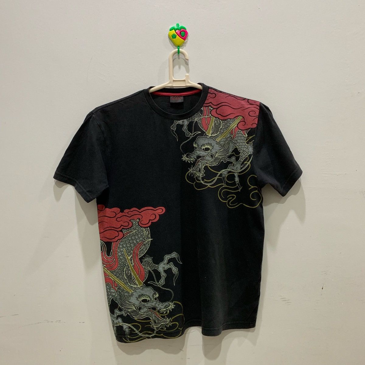 Japanese Brand × Vintage JAPANESE BRAND Tee DRAGON Design Size L Fits M Size US M / EU 48-50 / 2 - 3 Thumbnail