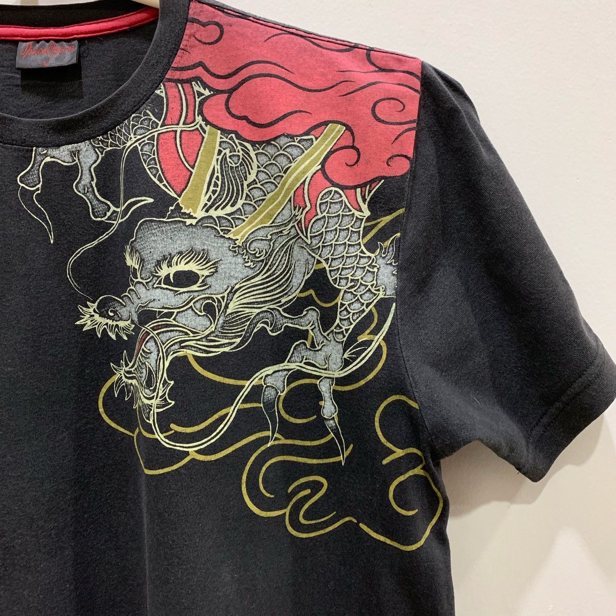 Japanese Brand × Vintage JAPANESE BRAND Tee DRAGON Design Size L Fits M Size US M / EU 48-50 / 2 - 5 Thumbnail