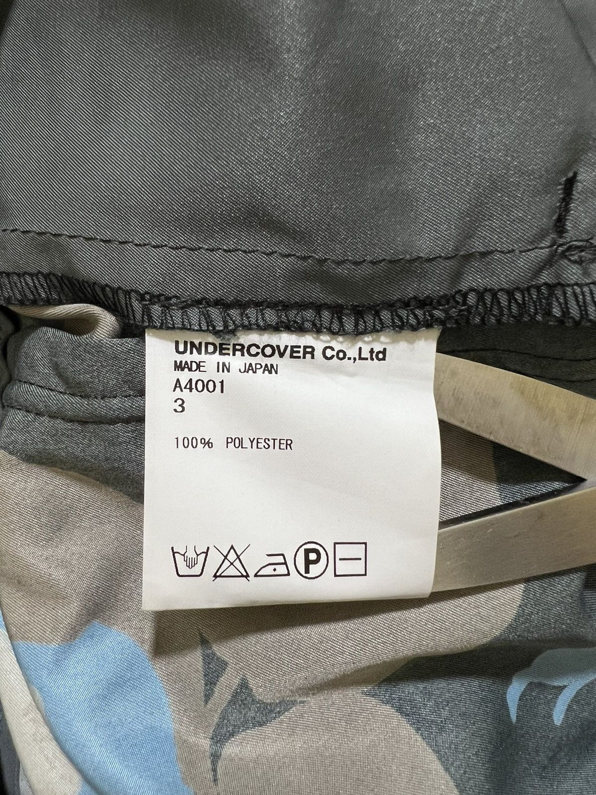 Japanese Brand × Undercover Rare Undercover Skull Pattern Beach Swim Shorts Size US 31 - 4 Thumbnail