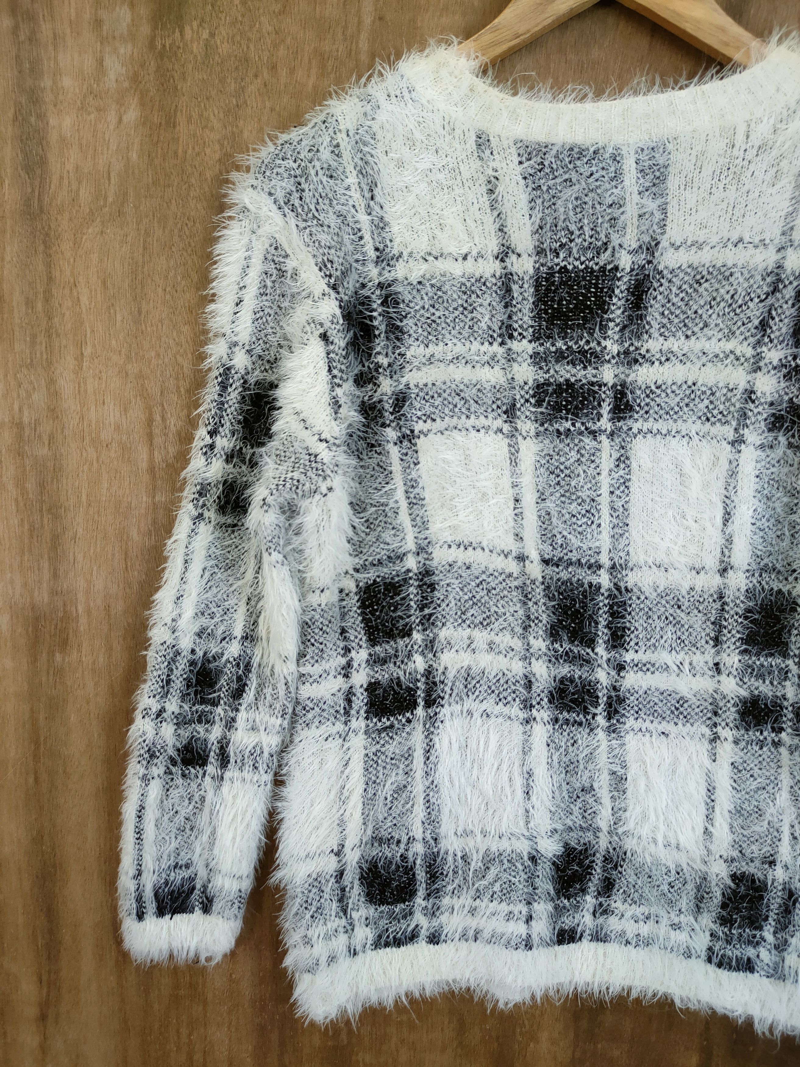 Aran Isles Knitwear D Japan Checkered mohair shaggy fur knitwear #46-983 Size US S / EU 44-46 / 1 - 12 Thumbnail
