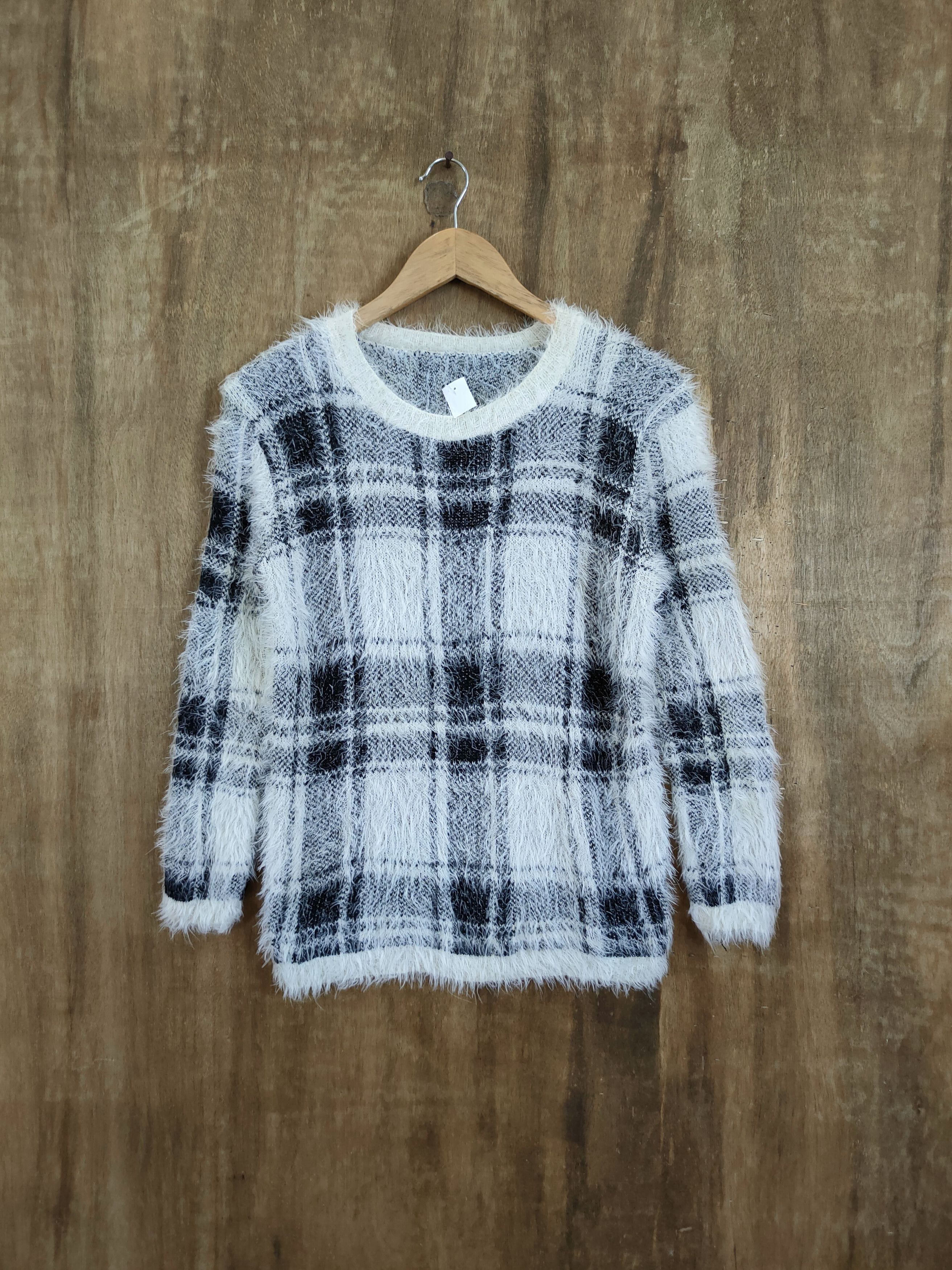 image of Aran Isles Knitwear x Winter Session Japan Checkered Mohair Shaggy Fur Knitwear 46-983 (Size Small)