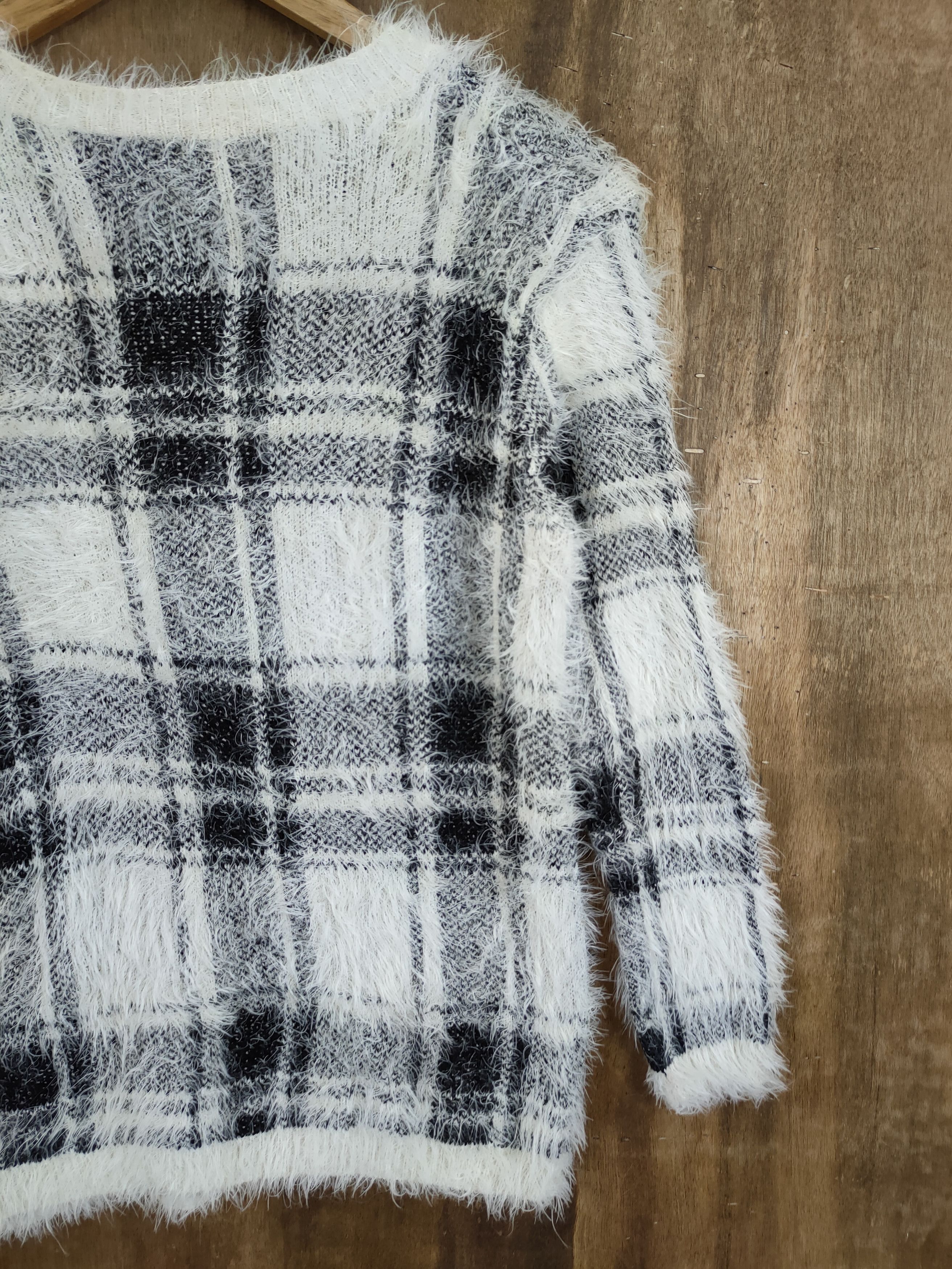 Aran Isles Knitwear D Japan Checkered mohair shaggy fur knitwear #46-983 Size US S / EU 44-46 / 1 - 11 Thumbnail