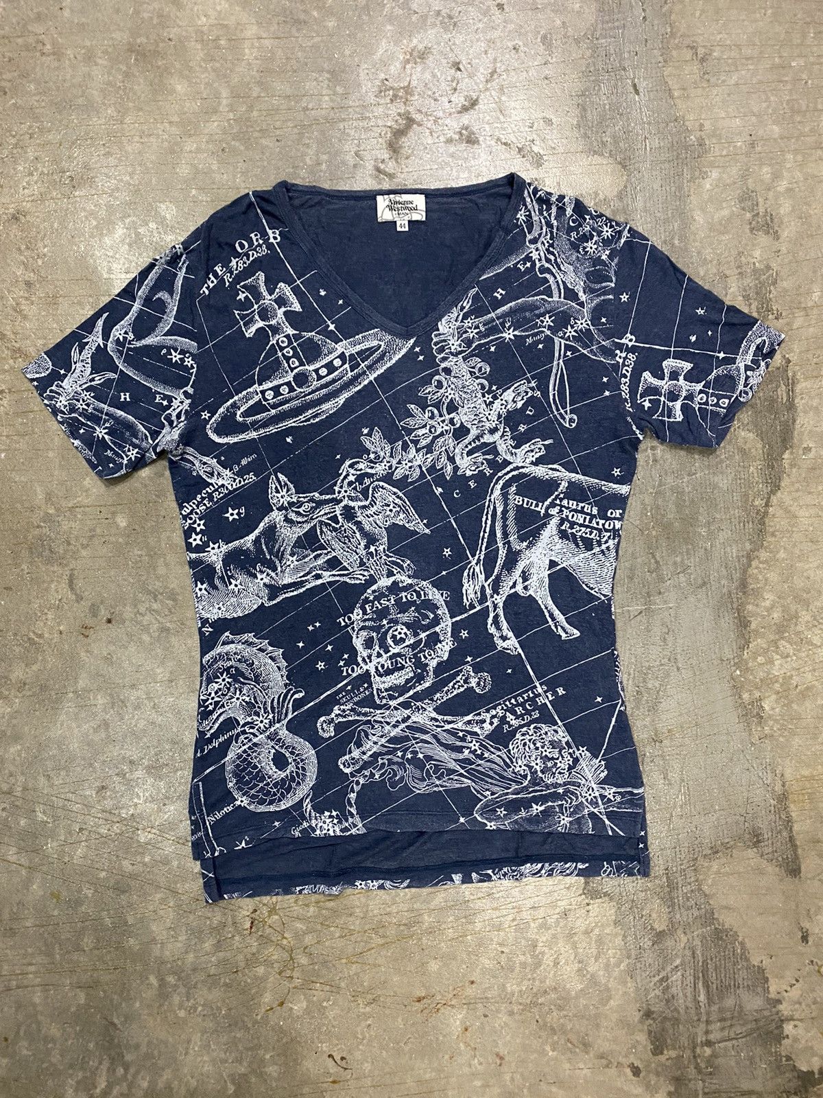 Vivienne Westwood Vtg Logo, poem, ancient all over print Size US M / EU 48-50 / 2 - 2 Thumbnail