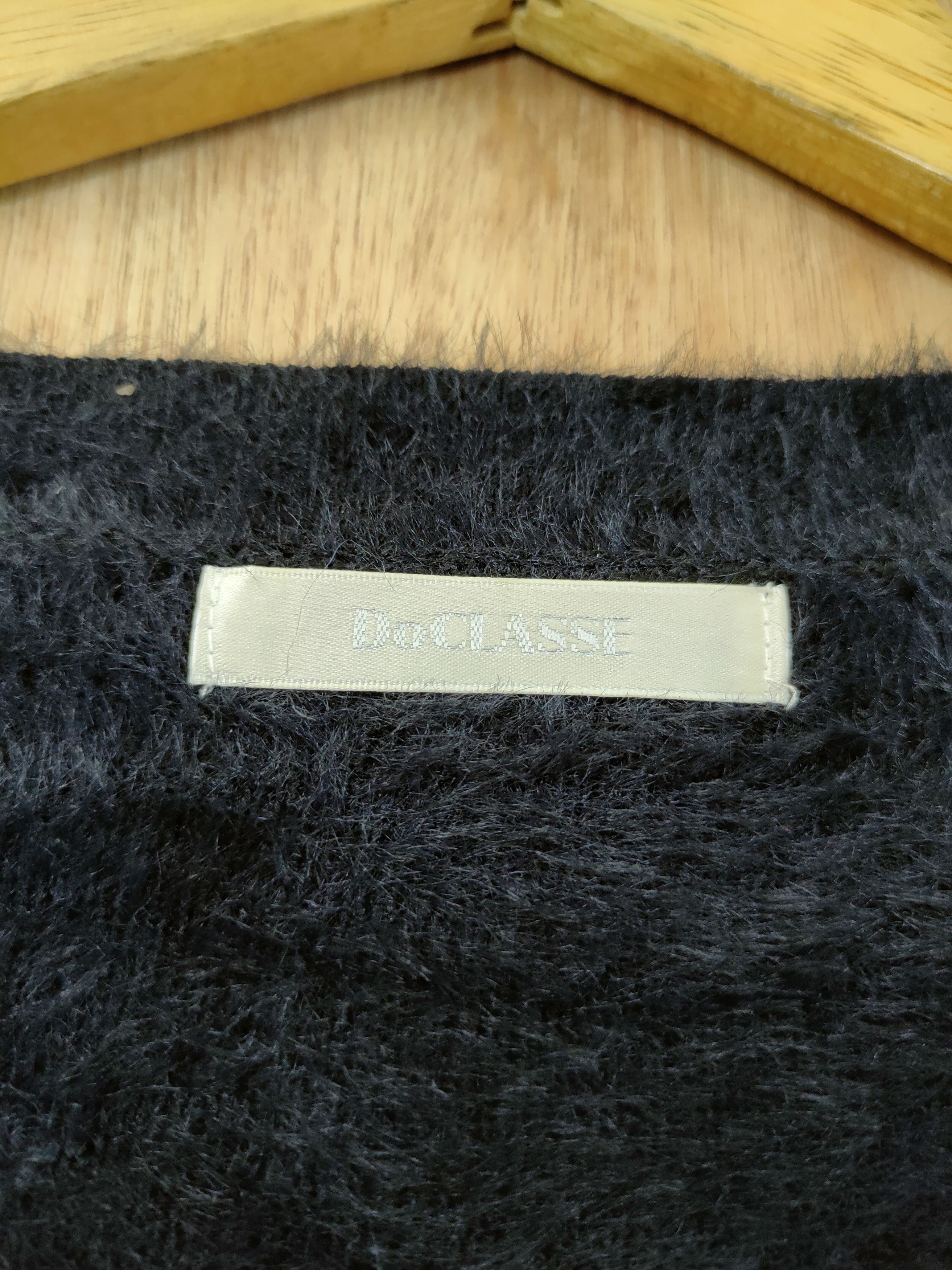 Aran Crafts D Do Classe mohair knitwear cardigan fur black soft #46-458 Size US S / EU 44-46 / 1 - 5 Thumbnail