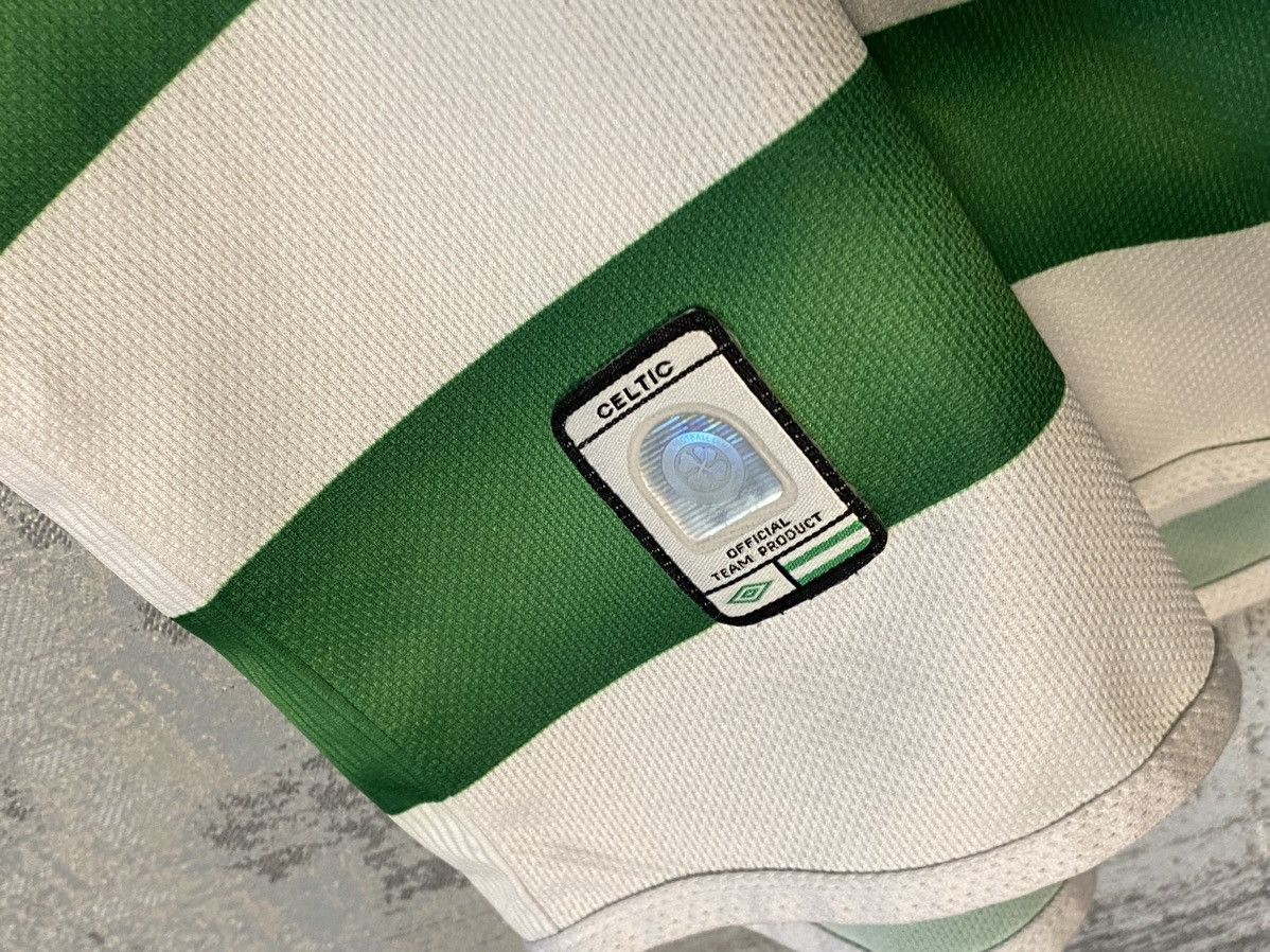 Umbro 2003 2004 Vintage Umbro Celtic Soccer Jersey Carling Size US M / EU 48-50 / 2 - 7 Thumbnail