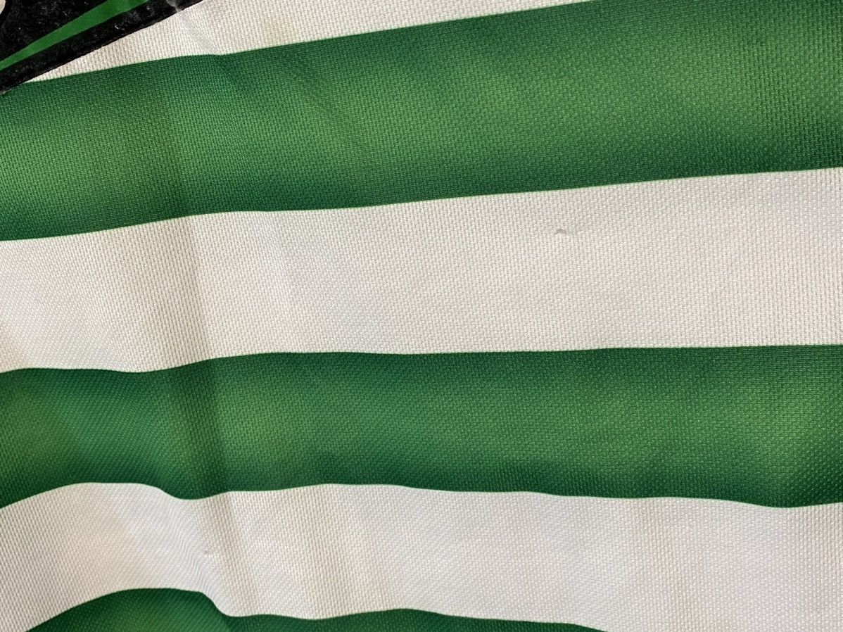 Umbro 2003 2004 Vintage Umbro Celtic Soccer Jersey Carling Size US M / EU 48-50 / 2 - 9 Thumbnail