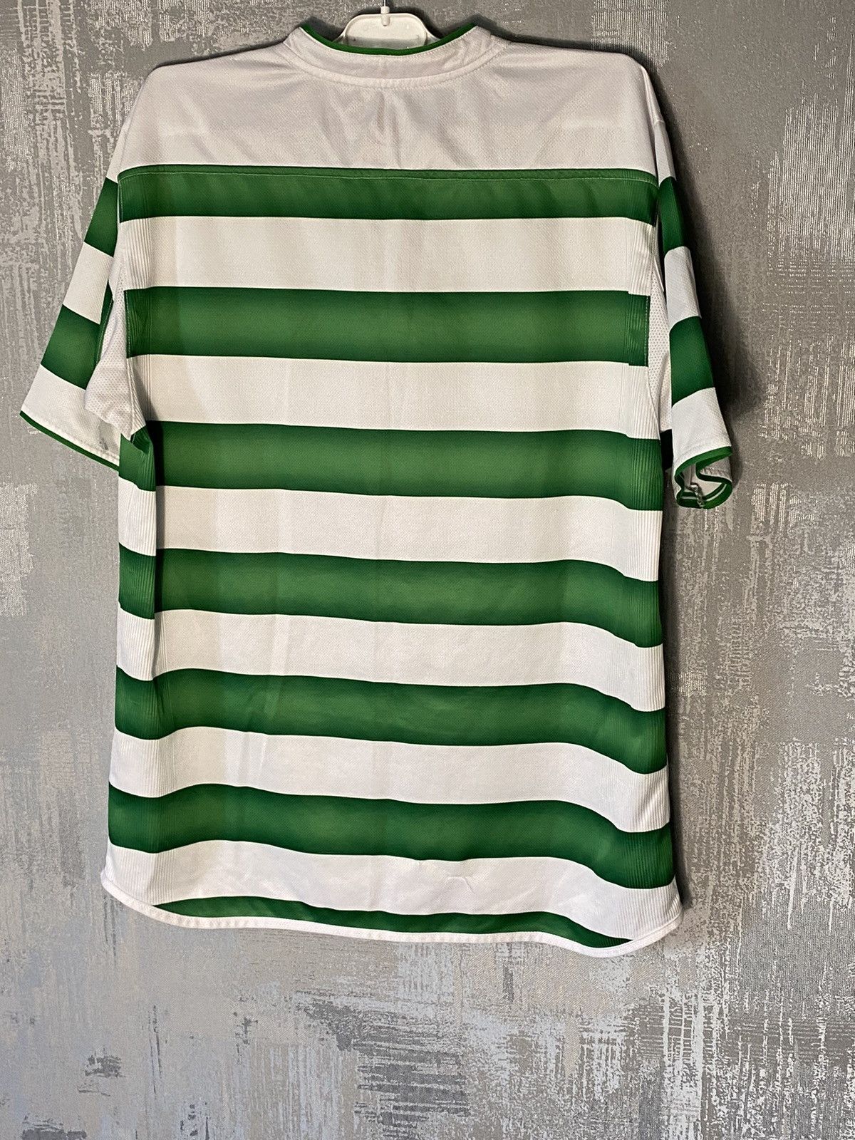 Umbro 2003 2004 Vintage Umbro Celtic Soccer Jersey Carling Size US M / EU 48-50 / 2 - 2 Thumbnail