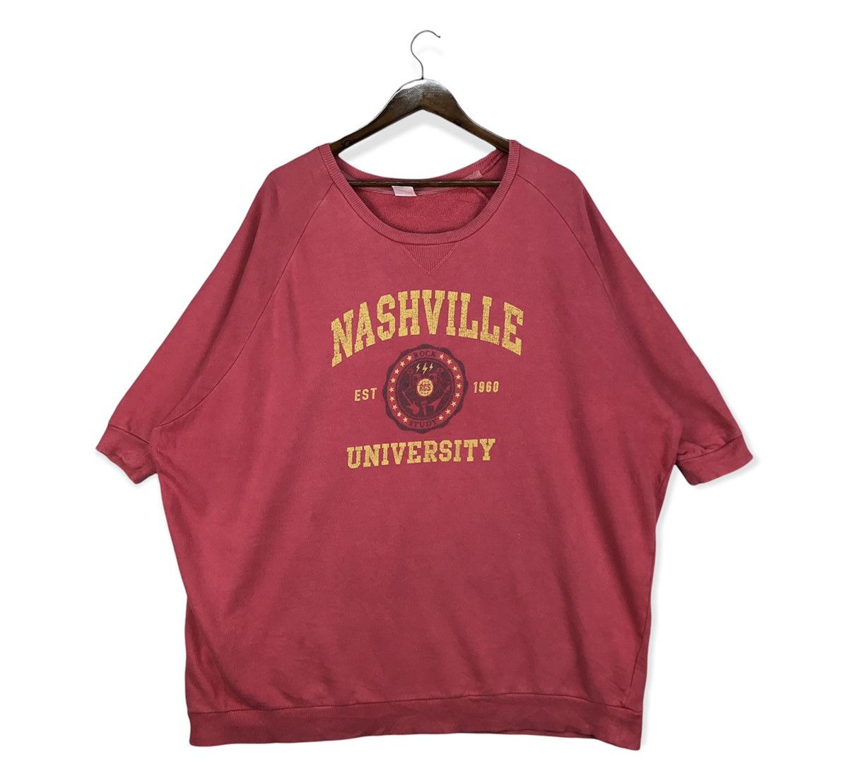 Vintage Nashville University Baggy Short Sleeves