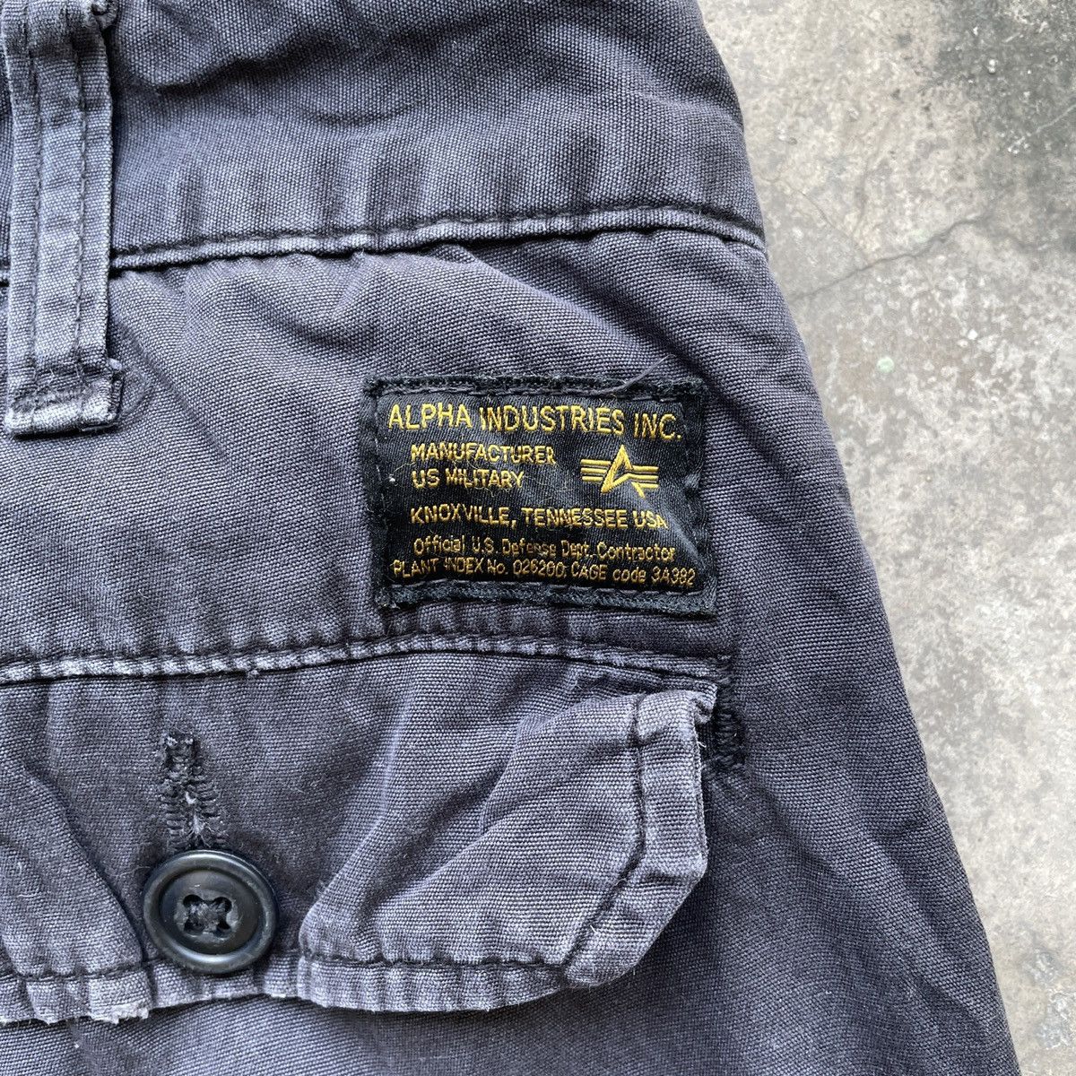 Alpha Industries Vtg ALPHA INDUSTRIES Faded Multipocket Tactical Cargo Pants Size US 29 - 10 Thumbnail