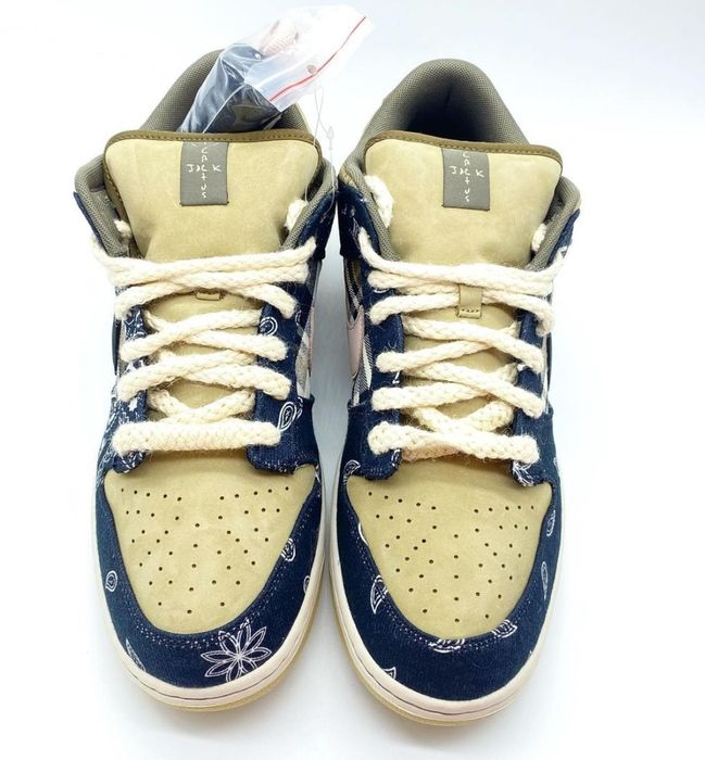 travis scott dunk friends and family