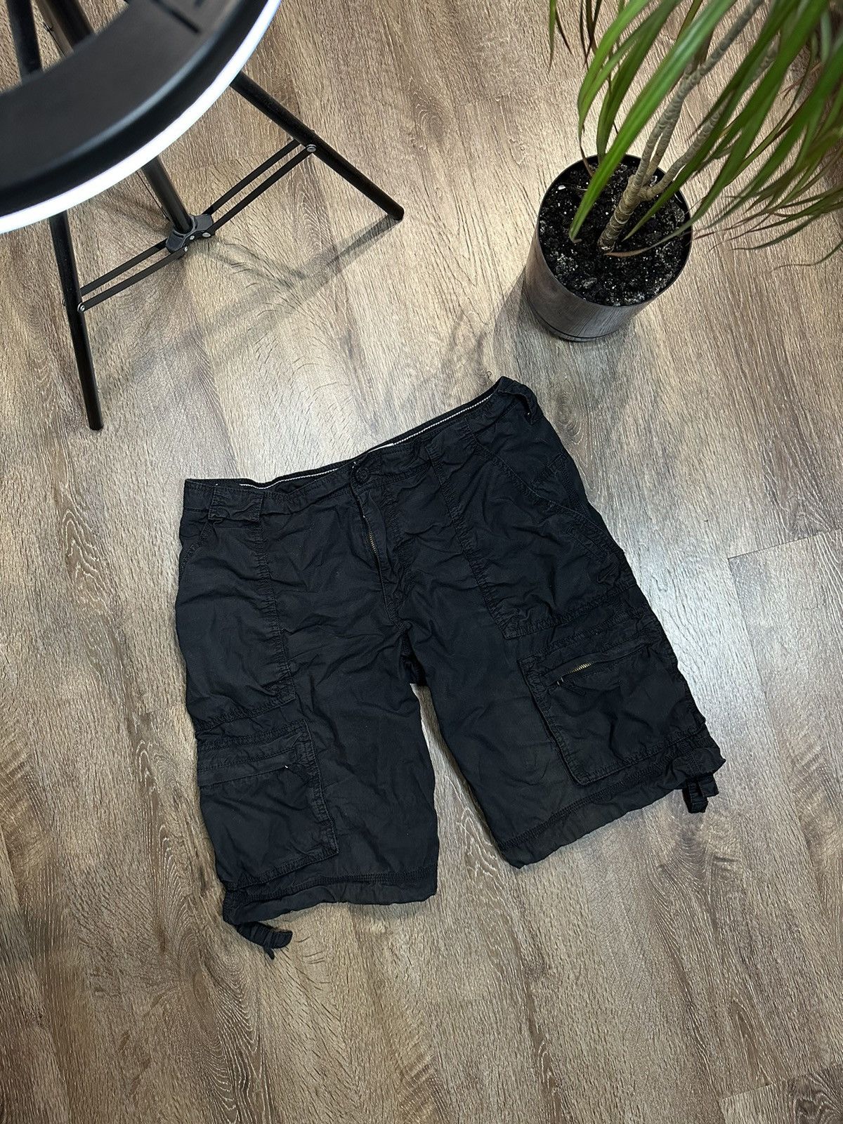 Nike × Vintage Vintage Nike Multi Pocket Cargo Shorts Y2K Size US 34 / EU 50 - 1 Thumbnail