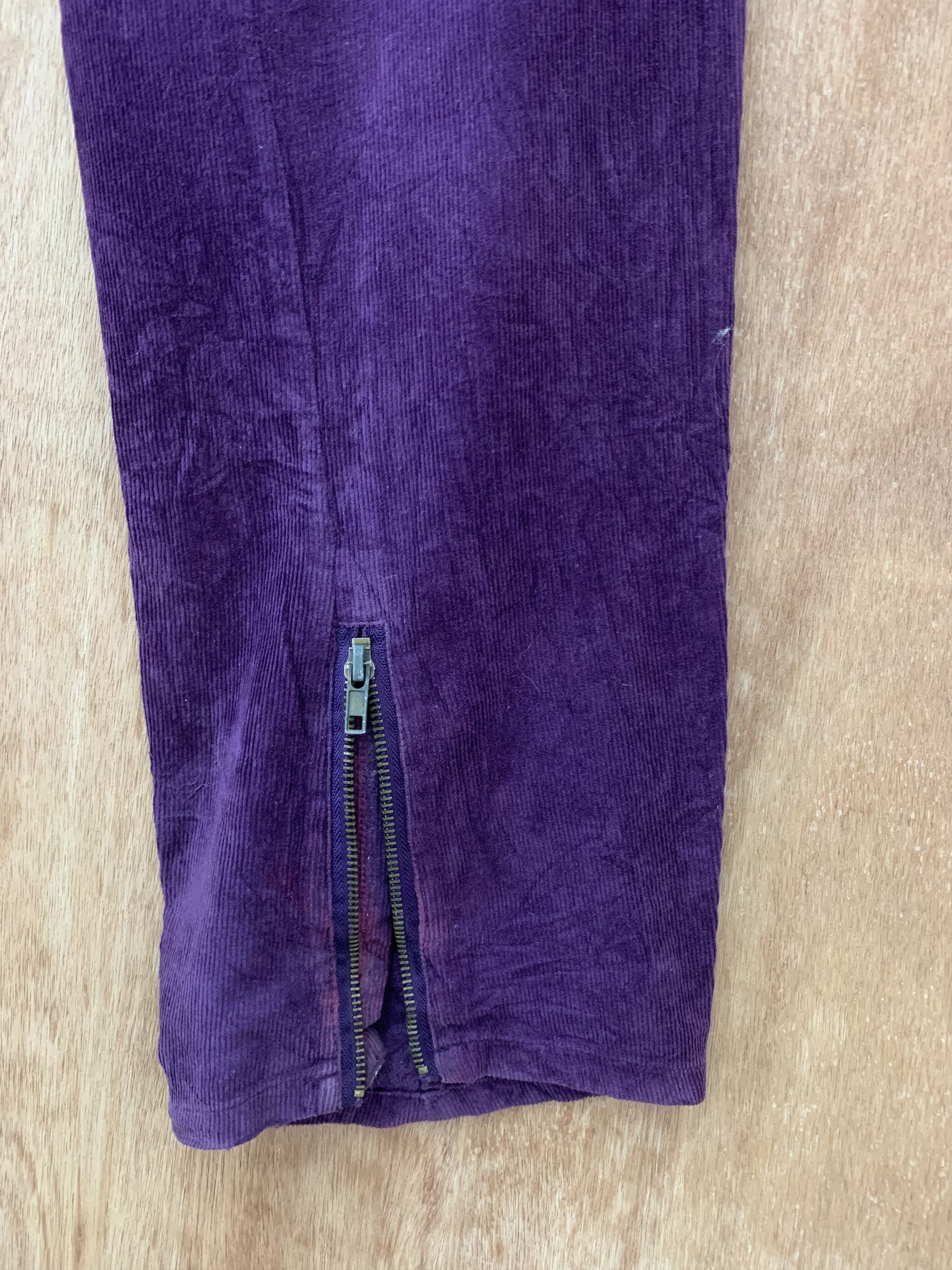 Japanese Brand Conduroy Lucy Zipper Style Japanese Branded Streetwear Pant Size US 30 / EU 46 - 13 Thumbnail